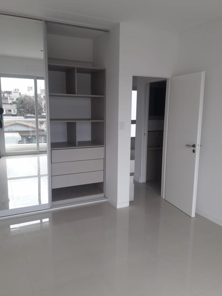 Monomabiente con cochera a estrenar - Jujuy 3300 San Justo — foto 11
