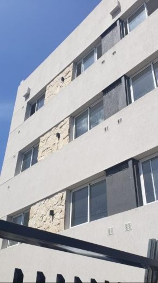 Departamentos de 2 y 3 ambientes en venta - Rep. de Chile 700 Villa Luzuriaga — foto 3