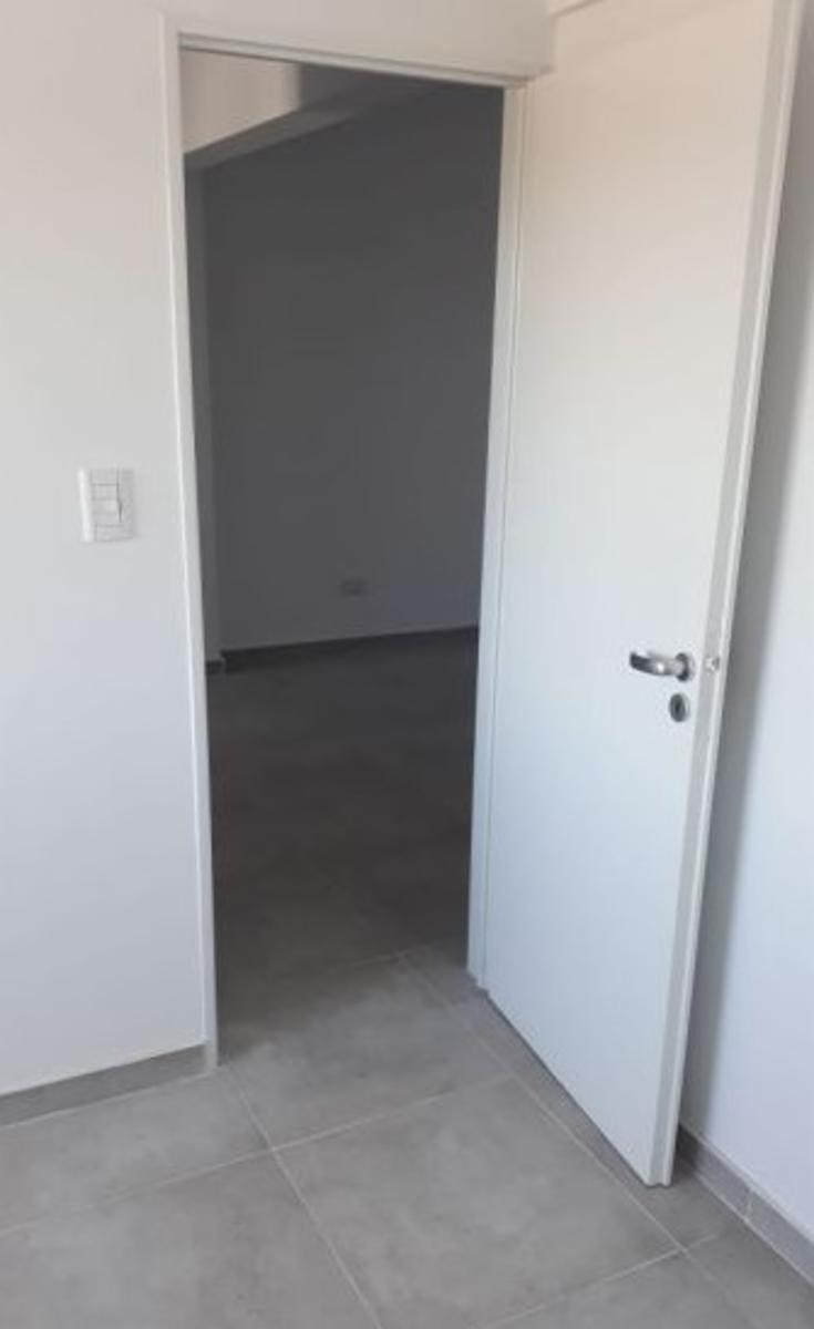 Departamentos de 2 y 3 ambientes en venta - Rep. de Chile 700 Villa Luzuriaga — foto 10
