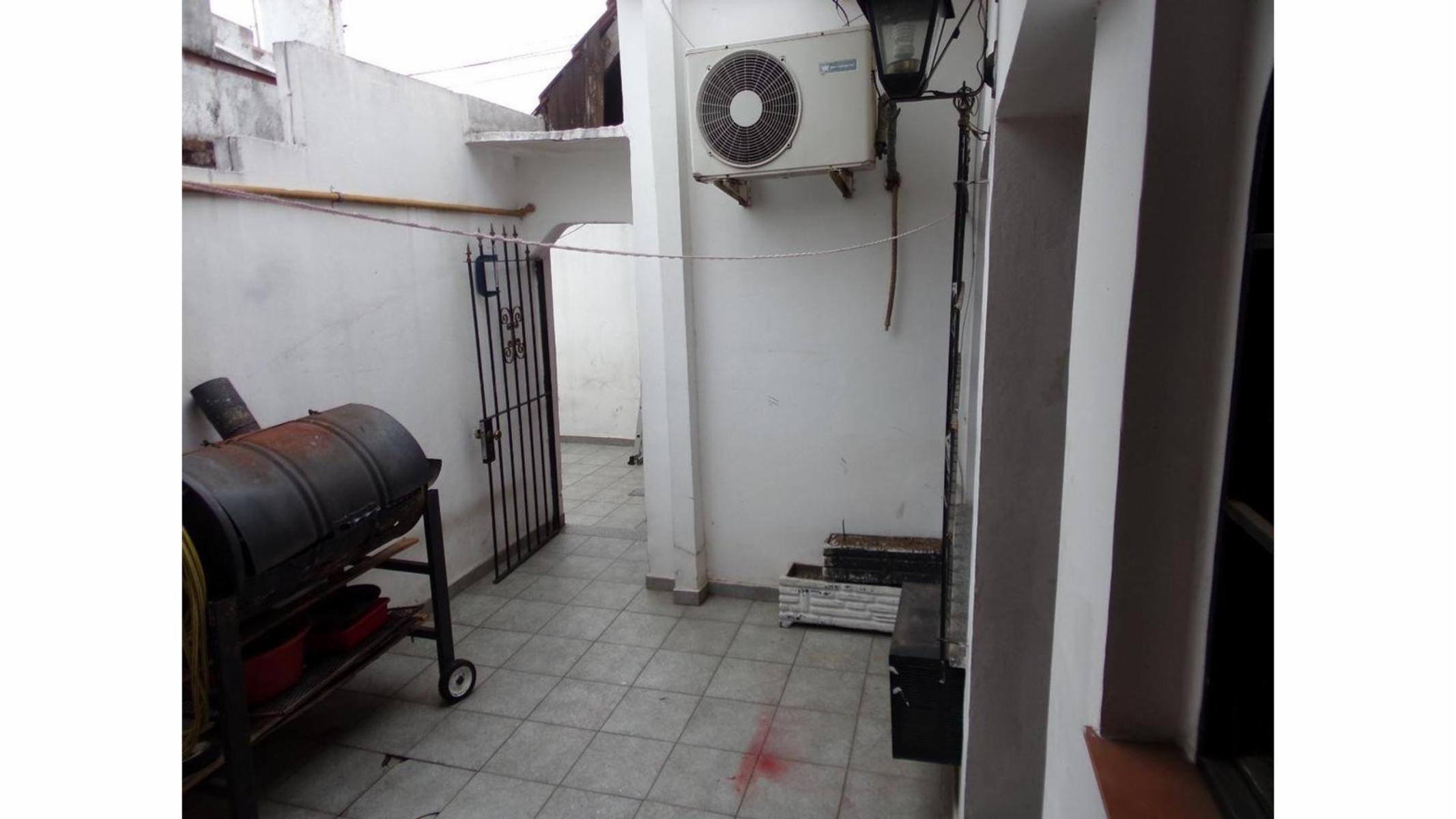 PH de dos ambientes con cocheras - Tacuari 1000 R. Mejia — foto 7