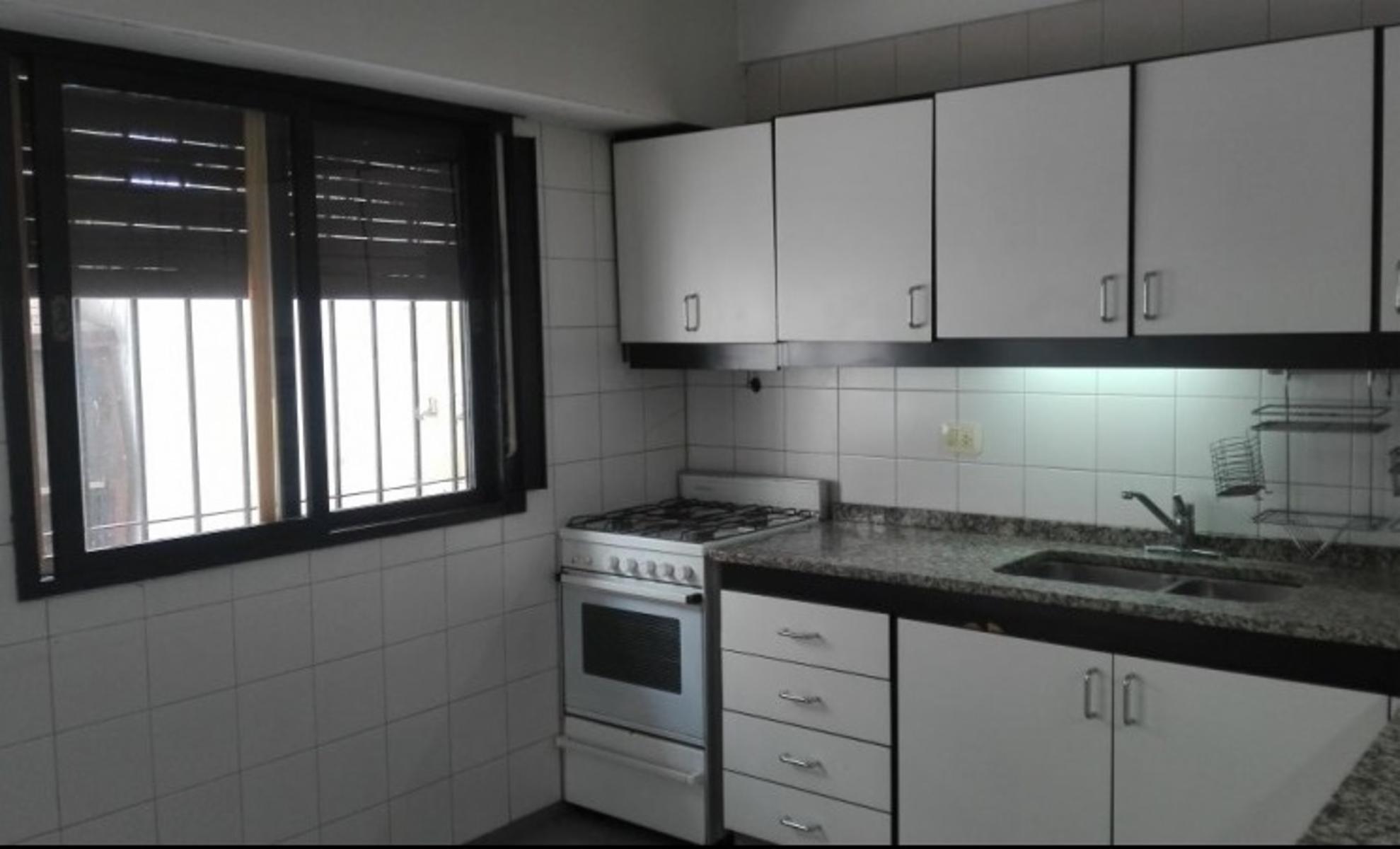 Triplex 4 ambientes ocn cochera - Guido Spano 1300 Ramos Mejía — foto 3
