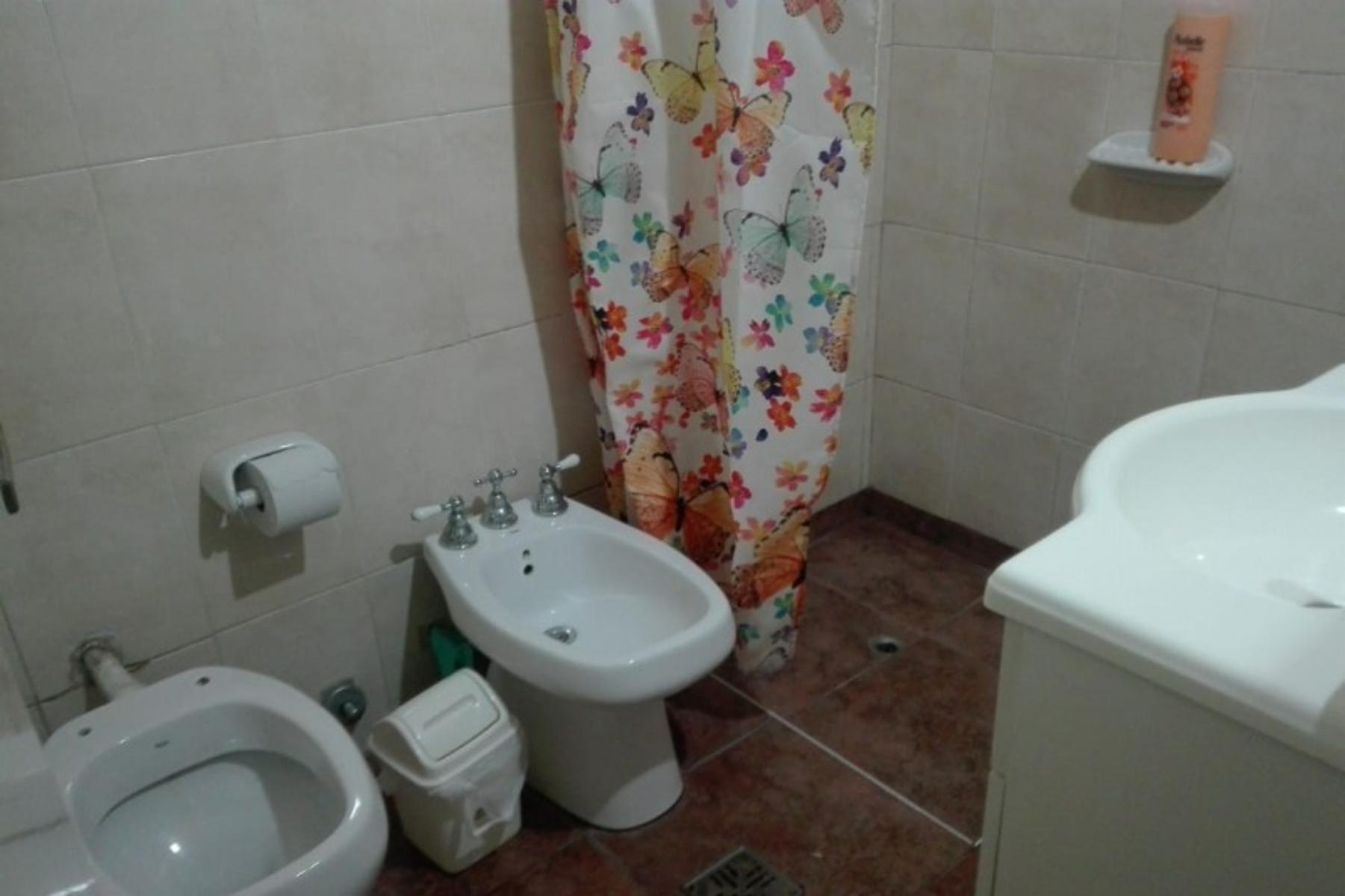 PH cuatro ambientes con 3 cocheras - M. Marcon 600 V. Luzuriaga — foto 9