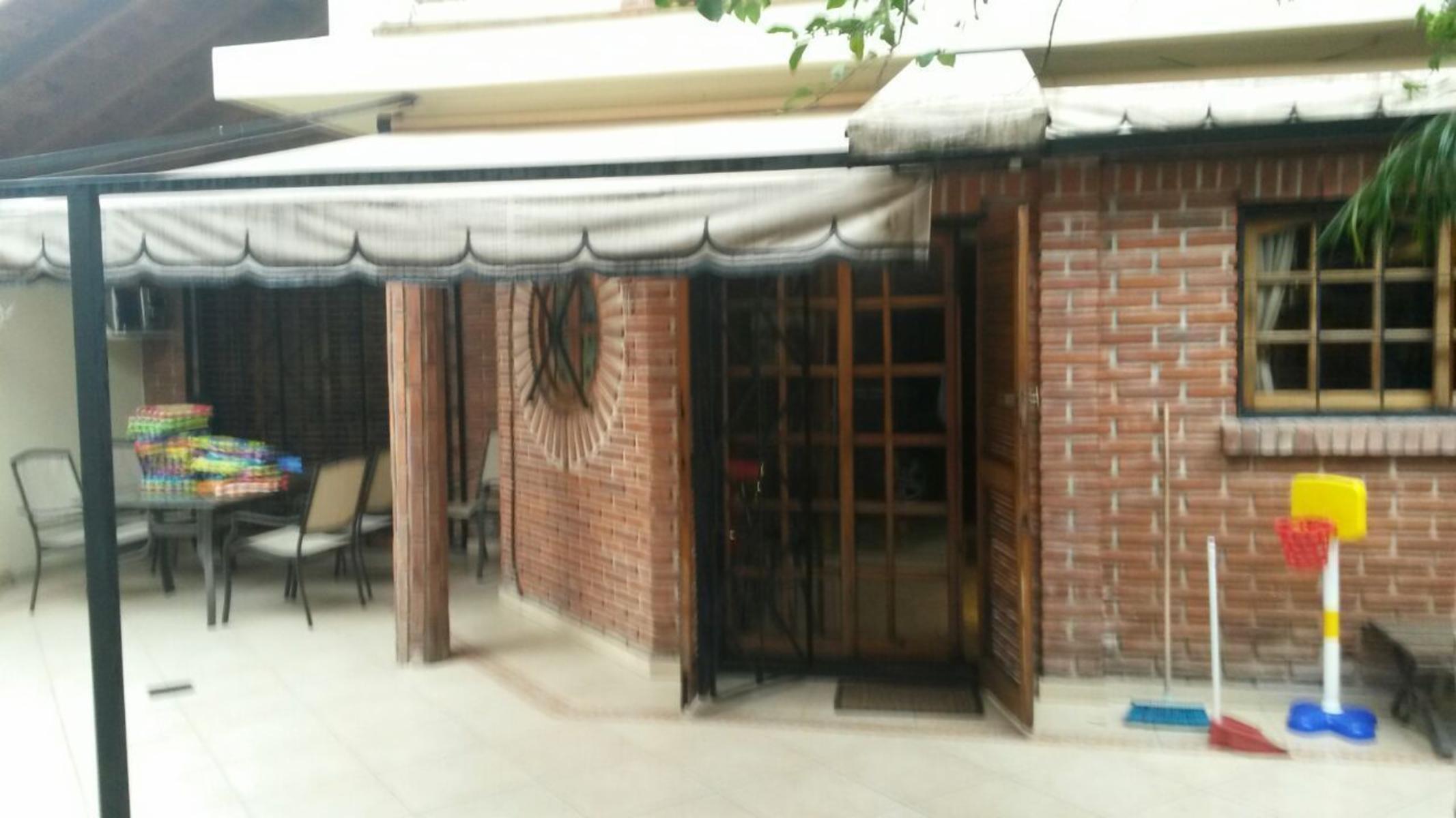 Casa 5 ambientes con 2 cocheras - Pampa 2200 San Justo — foto 13