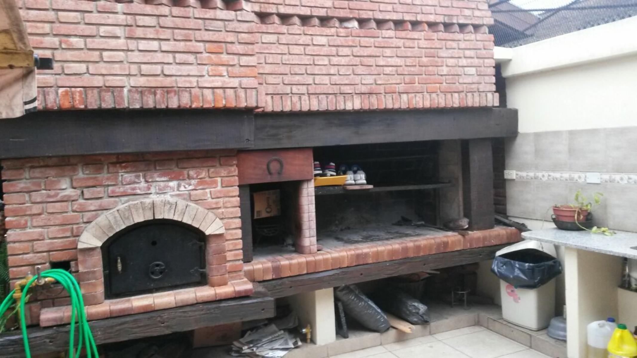 Casa 5 ambientes con 2 cocheras - Pampa 2200 San Justo — foto 15