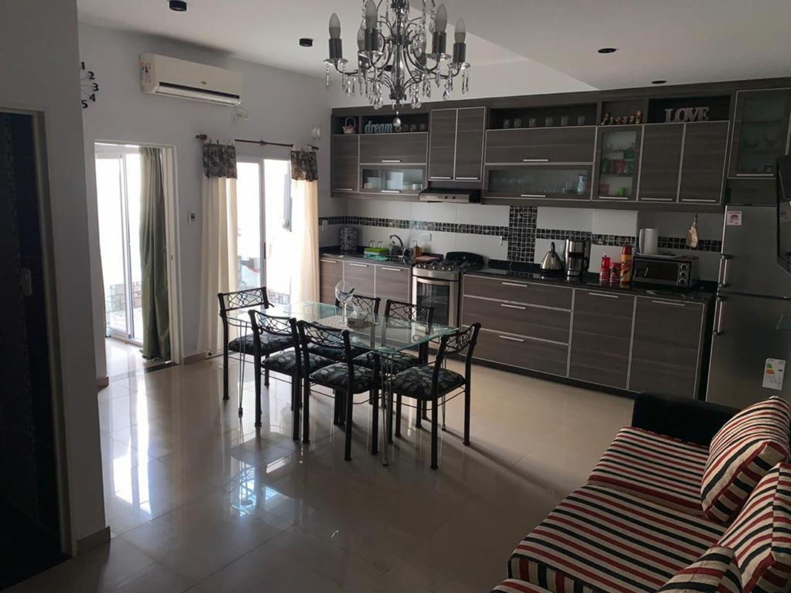 Departamento 2 ambientes con patio y cochera - Cervantes 2500 Villa Luzuriaga — foto 2