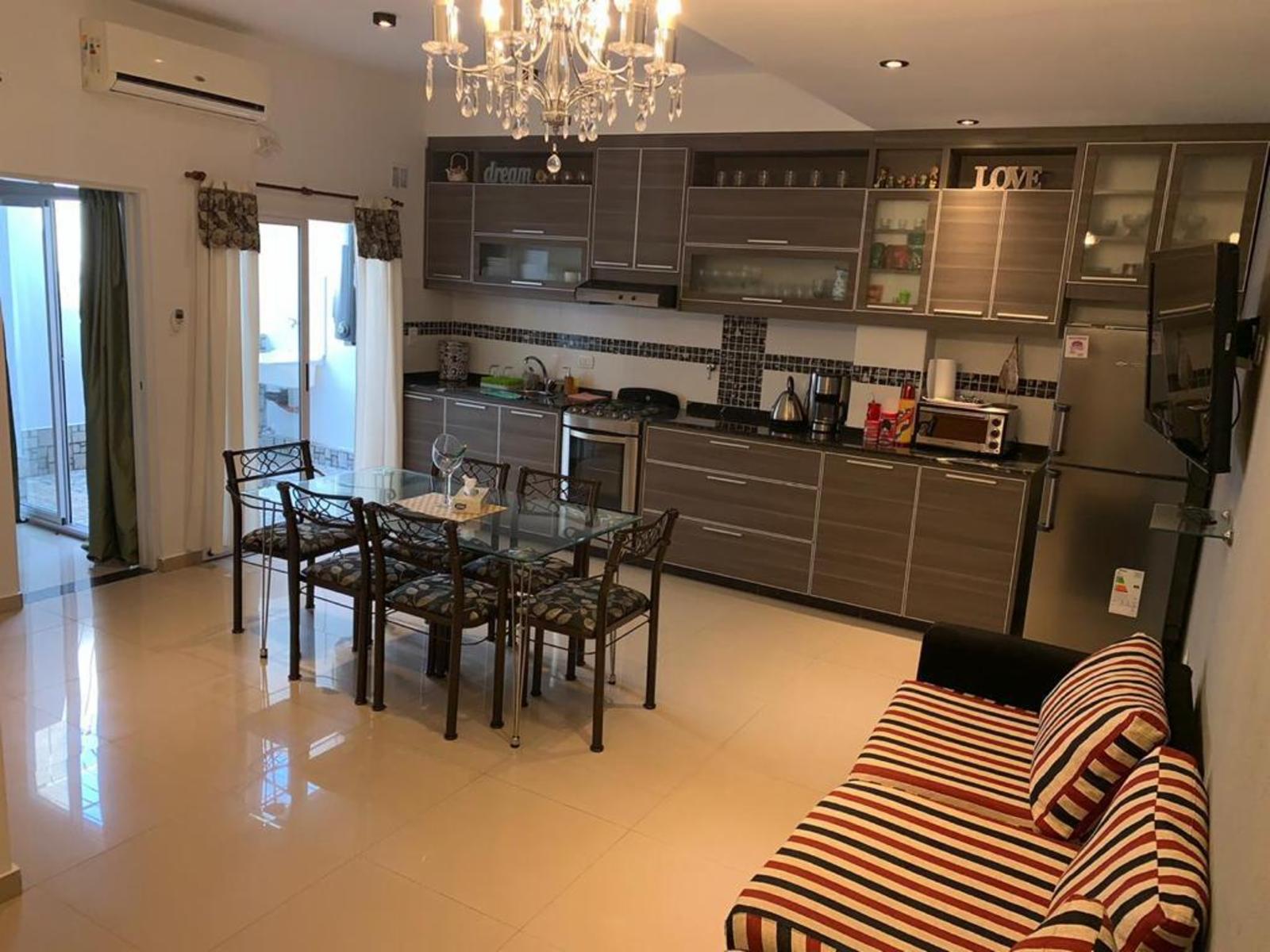 Departamento 2 ambientes con patio y cochera - Cervantes 2500 Villa Luzuriaga — foto 9