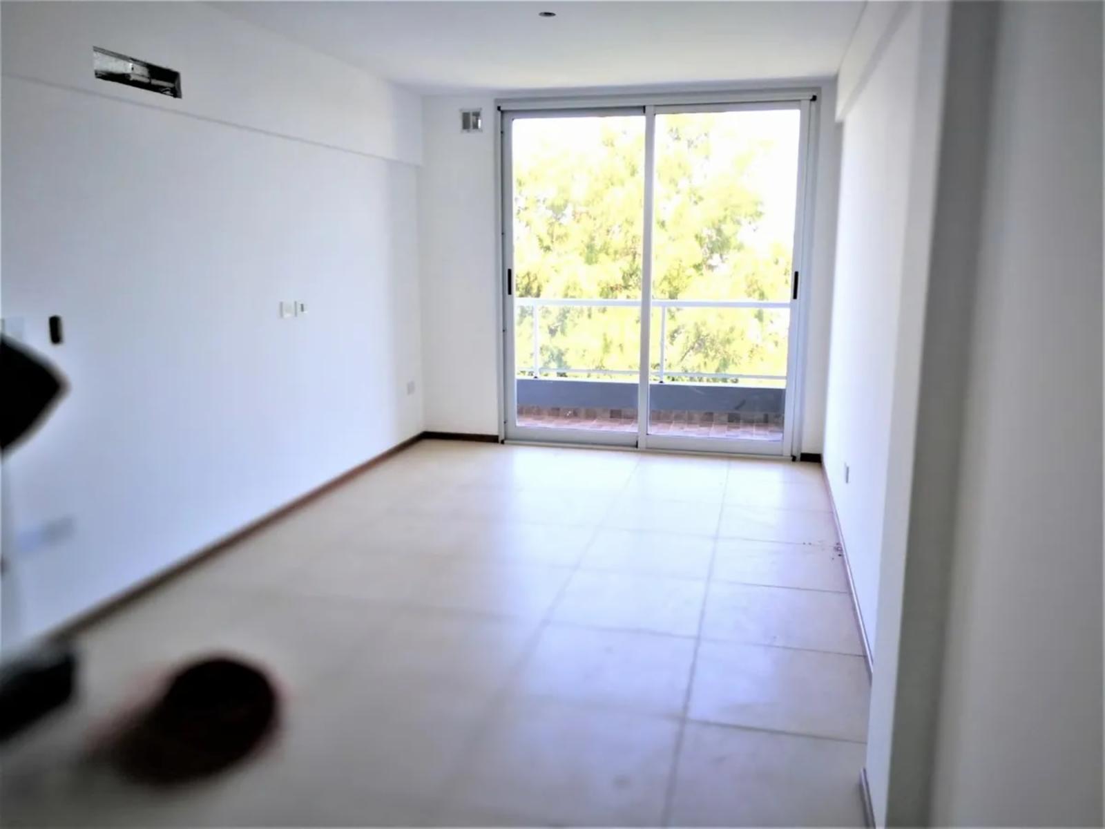 Departamento dos ambientes con cochera de categoria a estrenar - B. Mitre 400 R. Mejia — foto 5