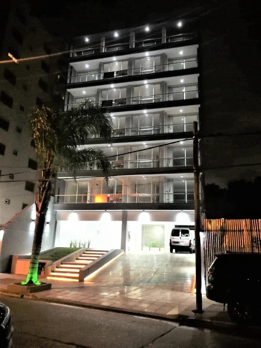 Departamento dos ambientes con cochera de categoria a estrenar - B. Mitre 400 R. Mejia — foto 13