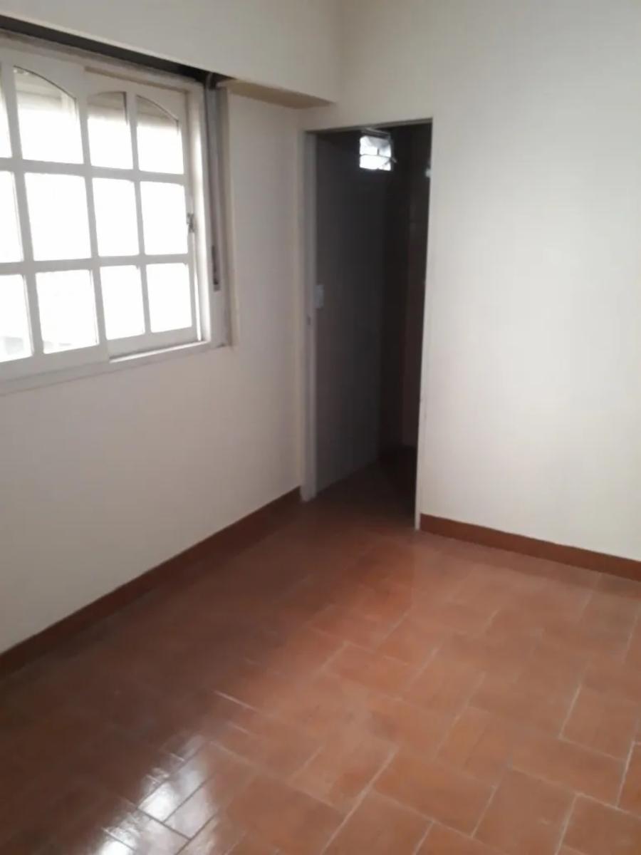 PH de tres mabinetes en duplex - Larrea 600 Ramos Mejia — foto 5