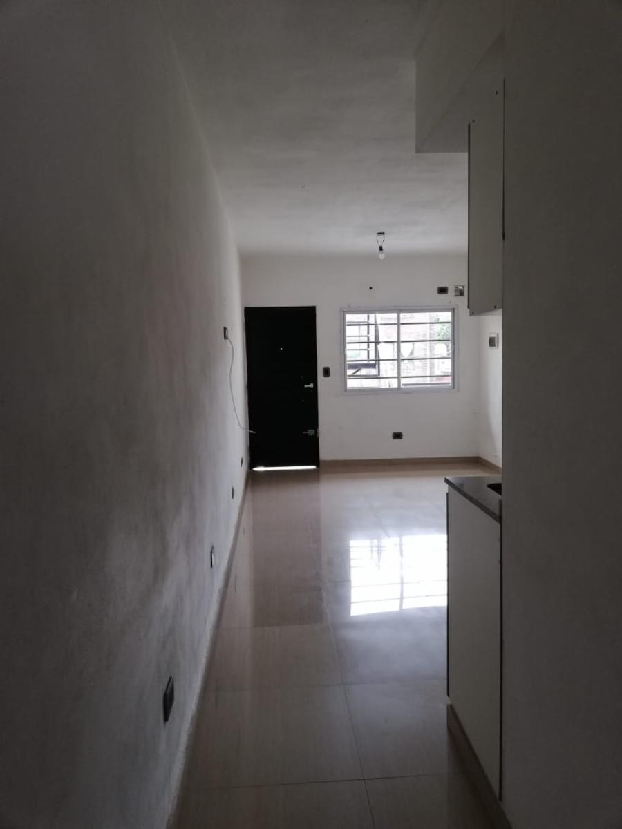 Departamento dos ambientes sin expensas - Thames 3700 San Justo — foto 5