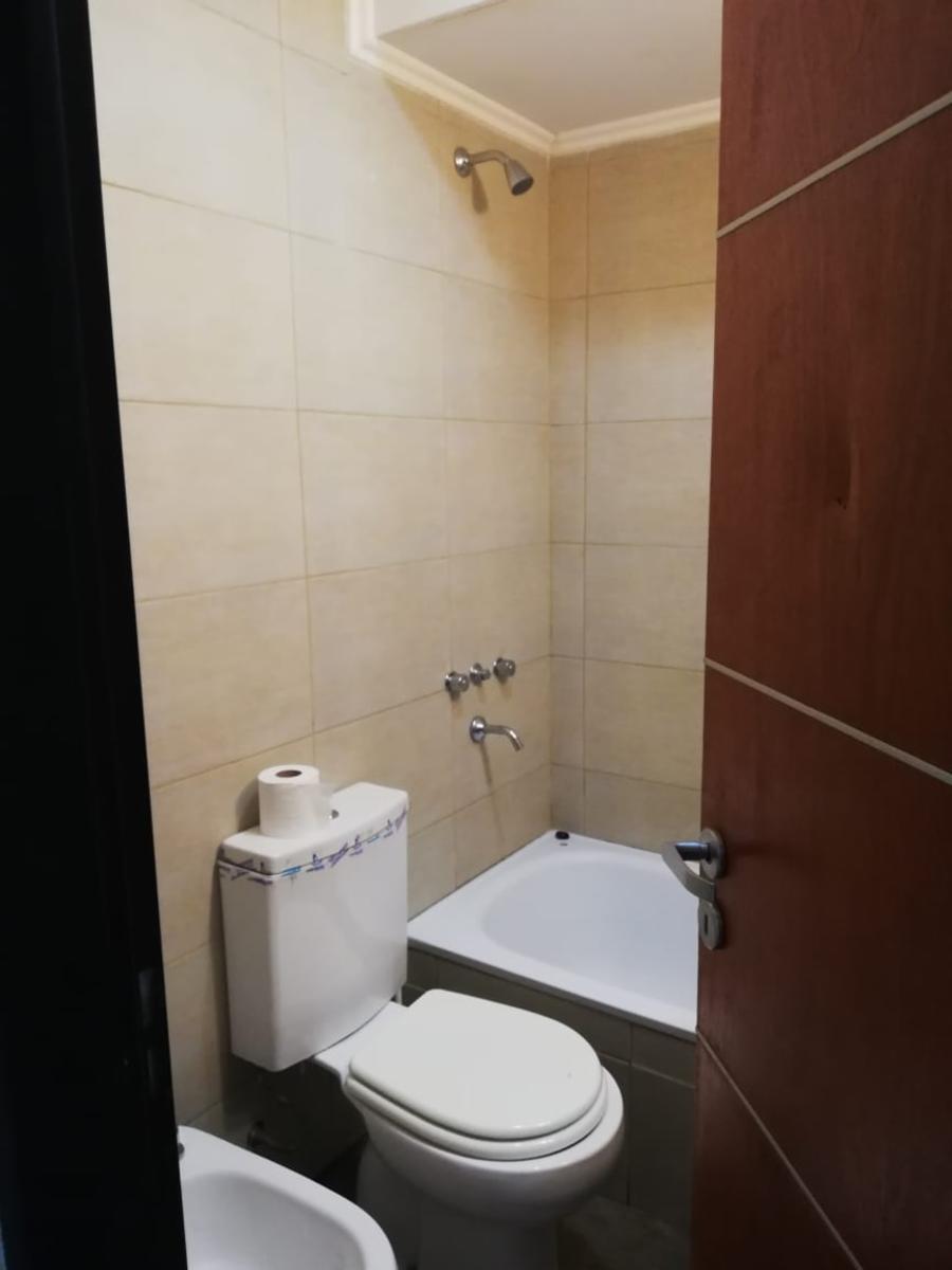 Departamento dos ambientes sin expensas - Thames 3700 San Justo — foto 6