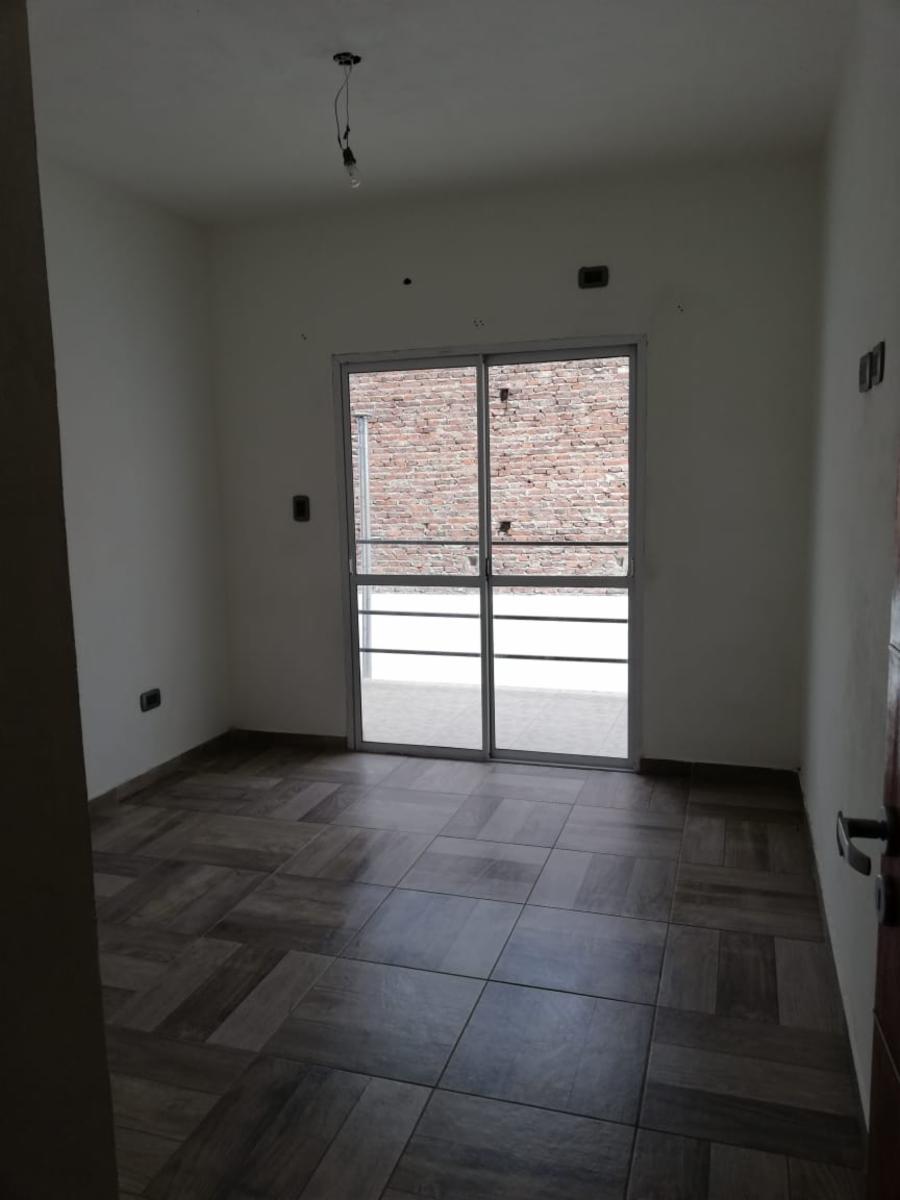 Departamento dos ambientes sin expensas - Thames 3700 San Justo — foto 7