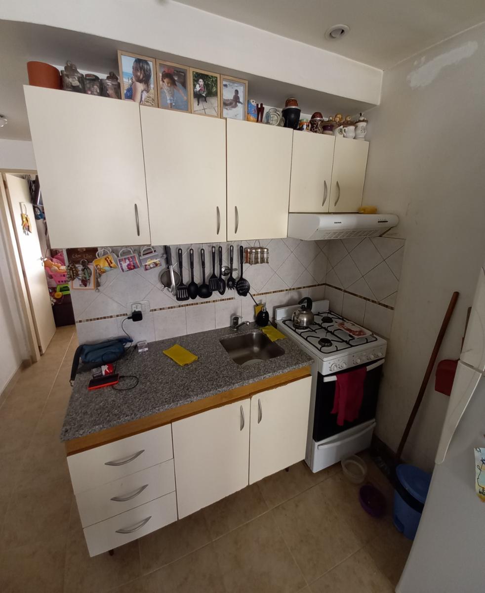 Departamento de dos ambientes con terraza propia - E. Mitre 400 Ramos Mejia — foto 4