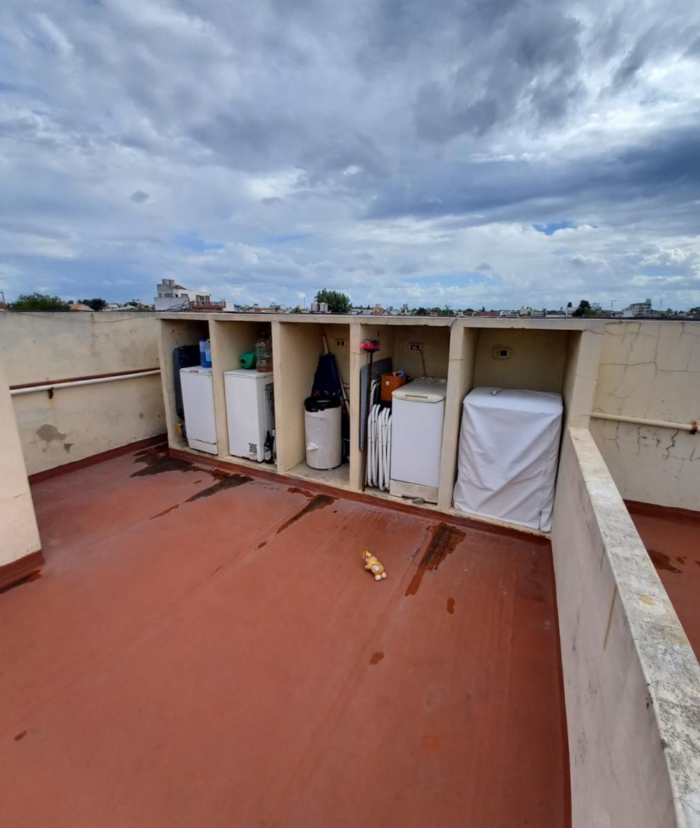Departamento de dos ambientes con terraza propia - E. Mitre 400 Ramos Mejia — foto 11