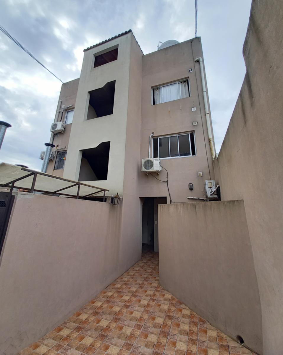 Departamento de dos ambientes con terraza propia - E. Mitre 400 Ramos Mejia — foto 14