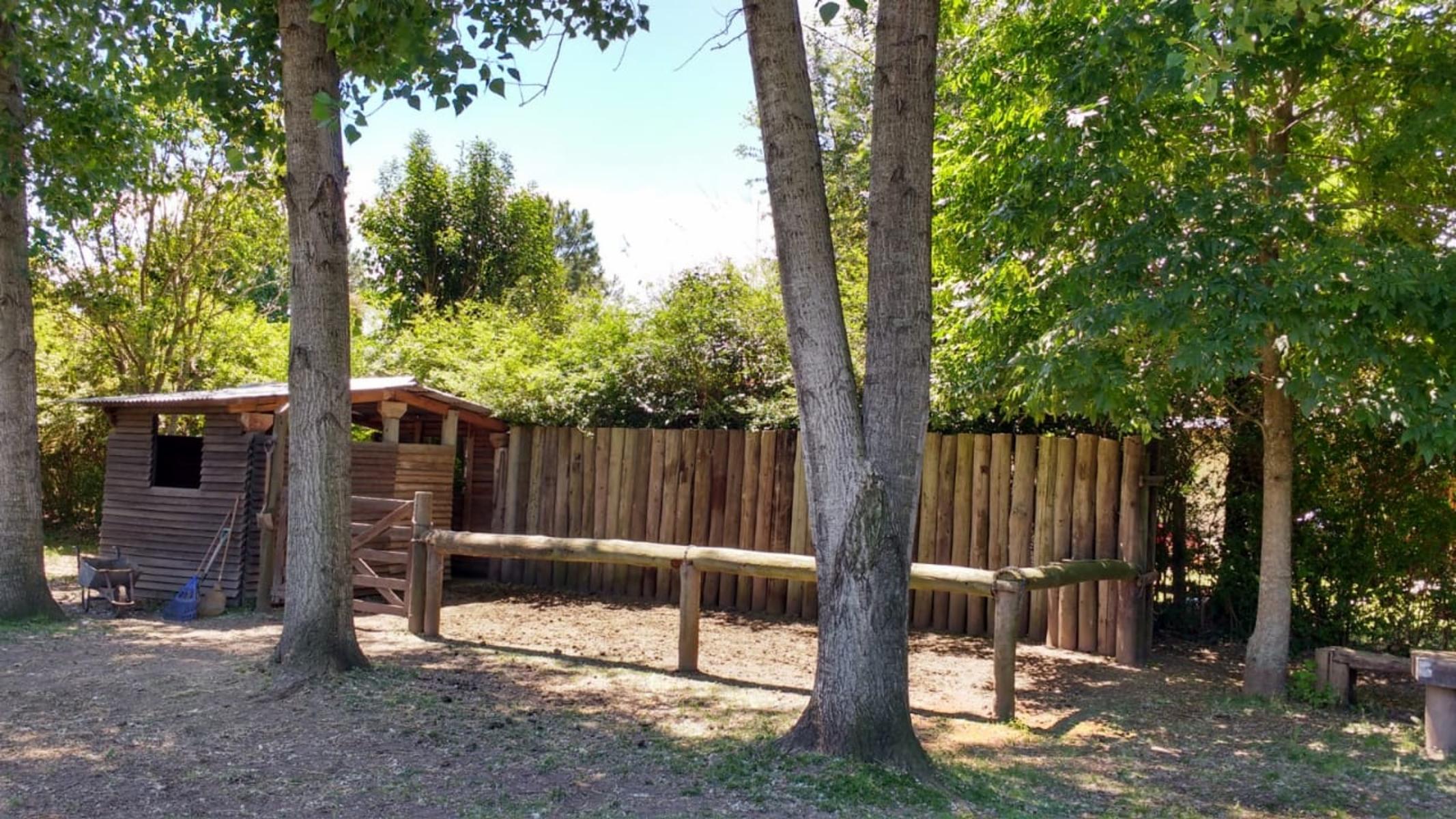 Lote con caballeriza - Juan J. castro 700 Gral. Rodriguez — foto 4