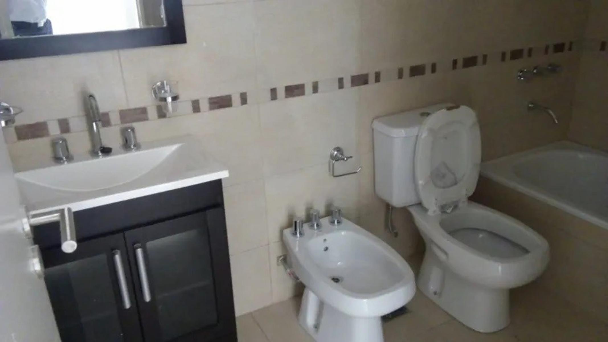 Departamento de dos ambientes a estrenar - Gral. San Martin 500 Moron — foto 4