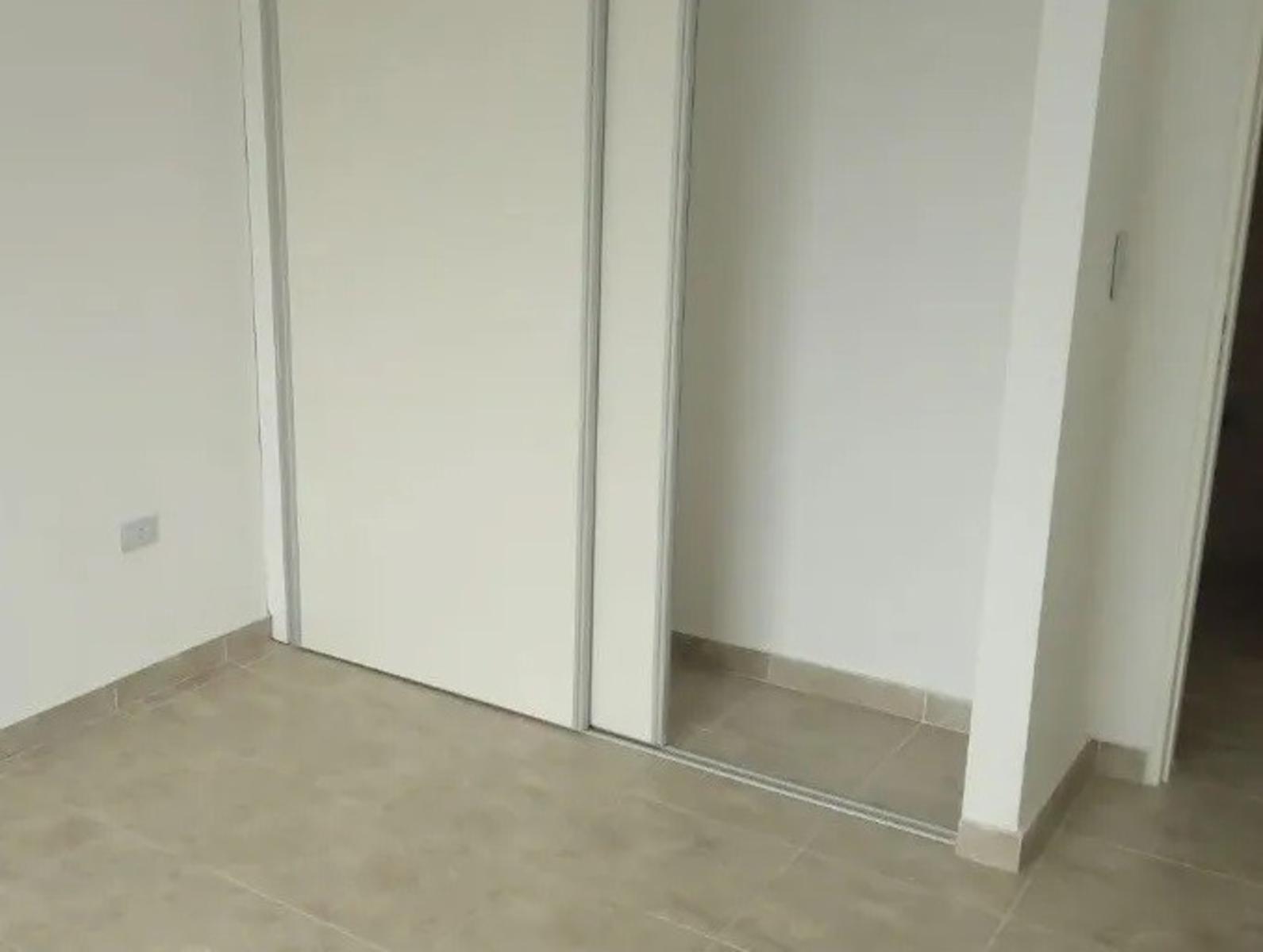 Departamento de dos ambientes a estrenar - Gral. San Martin 500 Moron — foto 12