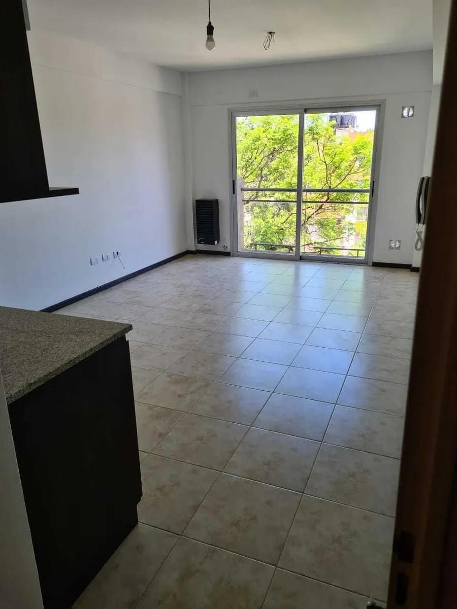 Monoambiente en venta - Alte. Brown 200 Moron — foto 3