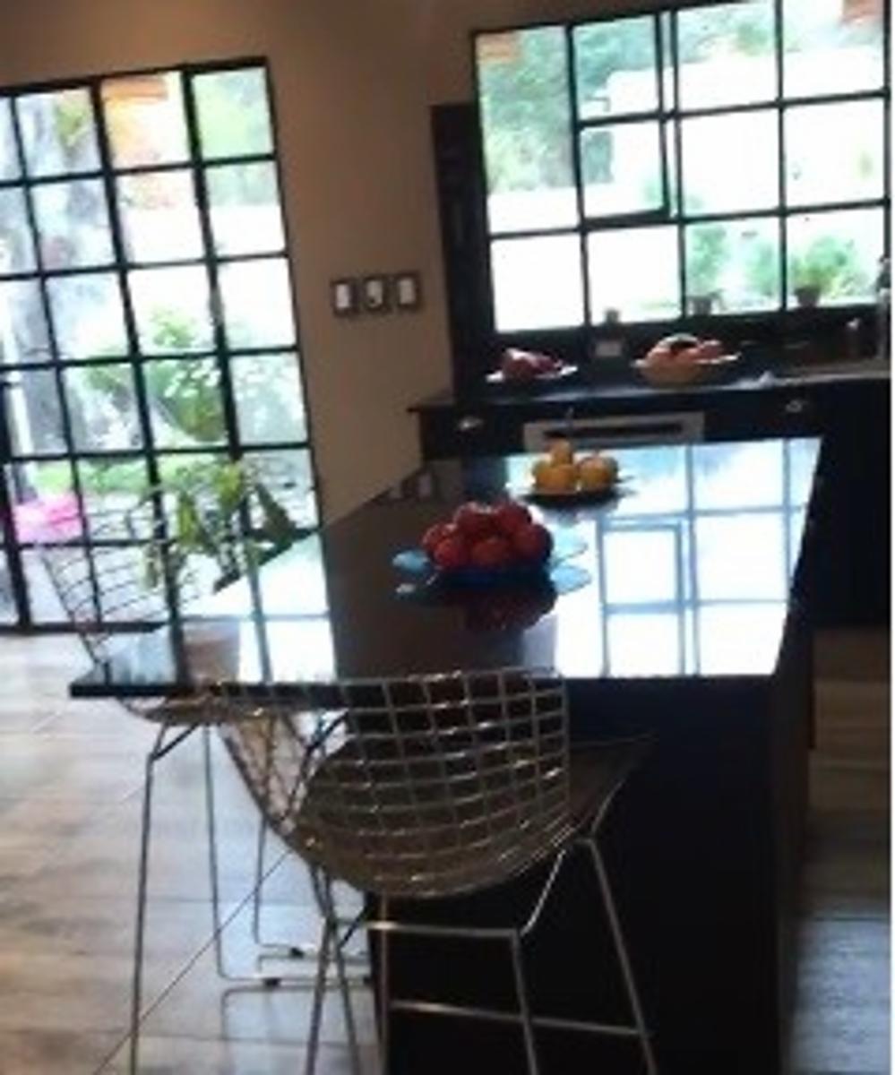 Casa de tres ambientes con pileta - Barrio Agustinas - Villa Udaondo — foto 3