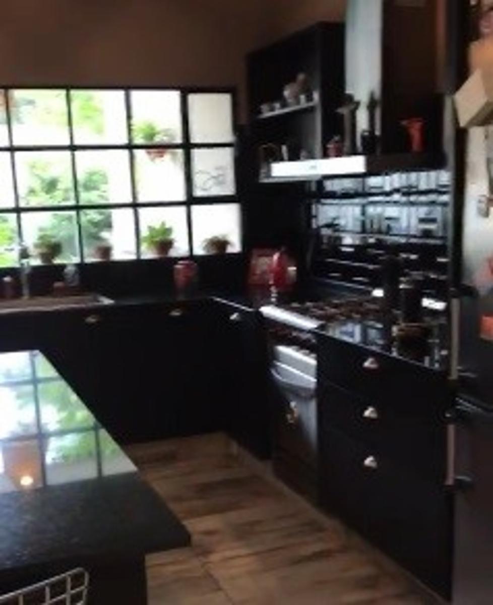 Casa de tres ambientes con pileta - Barrio Agustinas - Villa Udaondo — foto 4