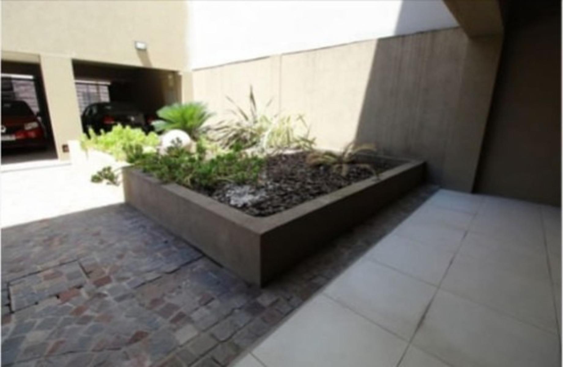Departamento tres ambientes con cochera y terraza propia - Cramer 700 Ramos Mejia — foto 6