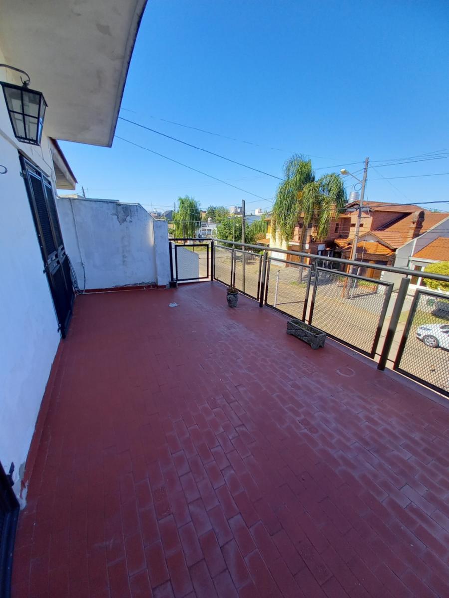PH de cinco ambientes - Olivera 800 Ramos Mejia — foto 11