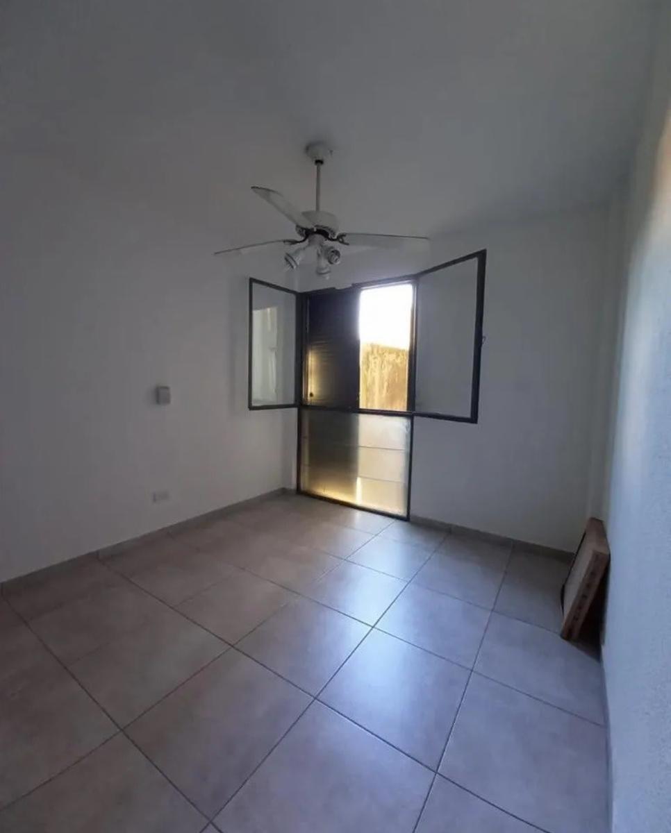 Departamento de dos ambientes con cochera - Colon 100 Ramos Mejia — foto 4