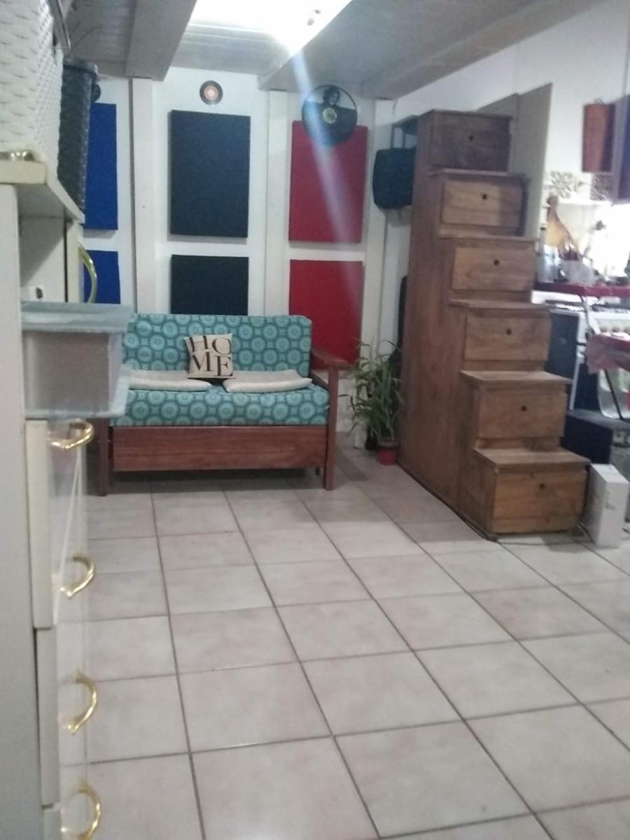 Departamento ambiente y medio con patio - Ardoino 100 Ramos Mejia — foto 5