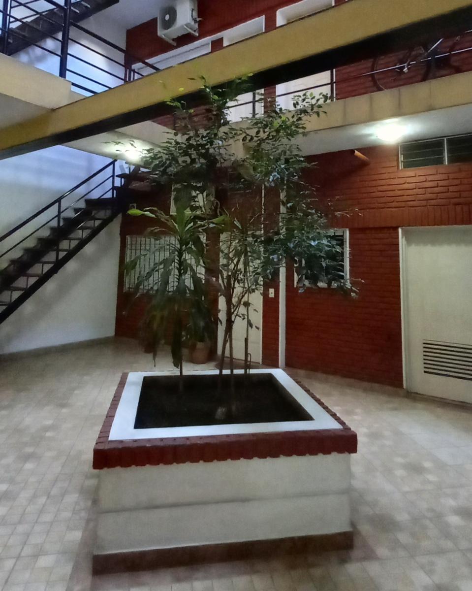 Departamento ambiente y medio con patio - Ardoino 100 Ramos Mejia — foto 8