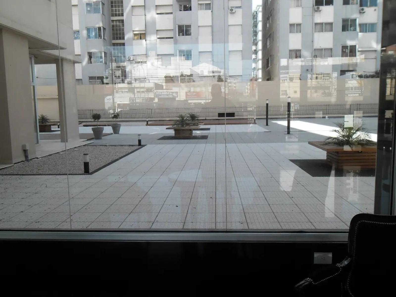 Excelente departamento de dos ambientes con cochera - Torres Florencia Ramos Mejia — foto 8