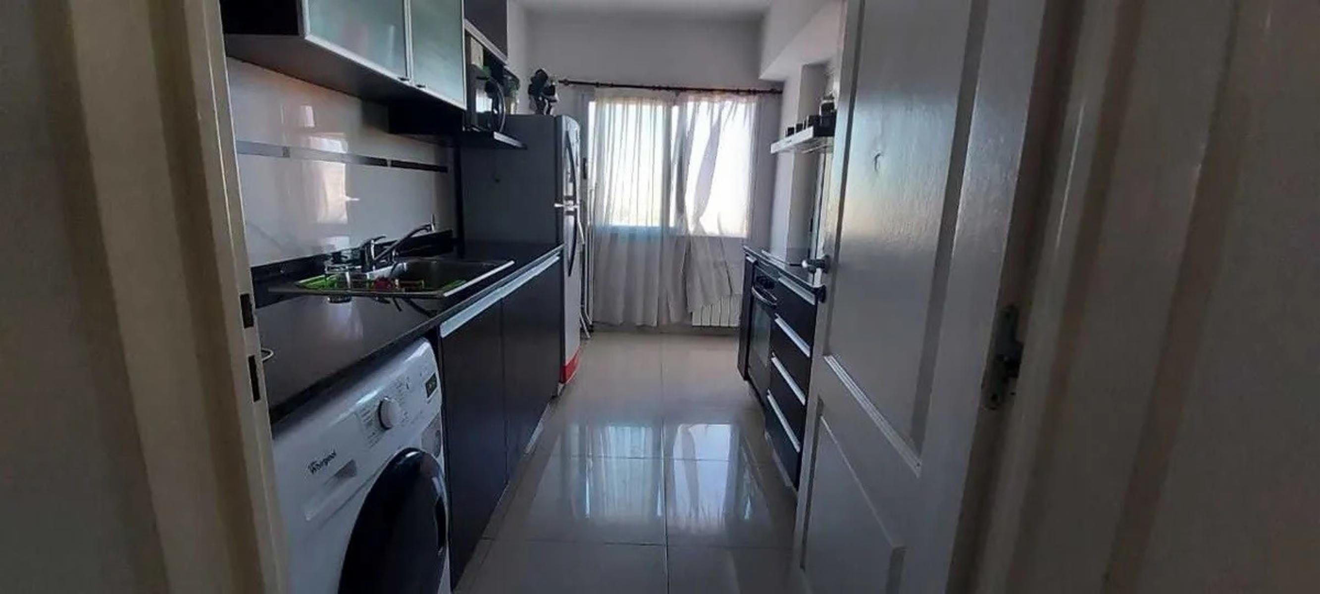 Excelente departamento de dos ambientes con cochera - Torres Florencia Ramos Mejia — foto 9