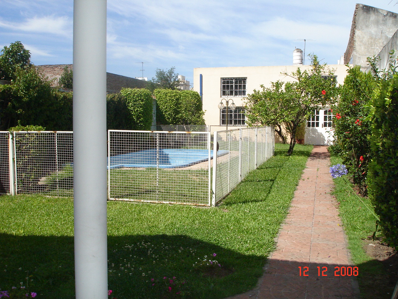 Casa 4 amb en venta , Gge3 autos, fondo libre, piscina, quincho V. Lugano — foto 2