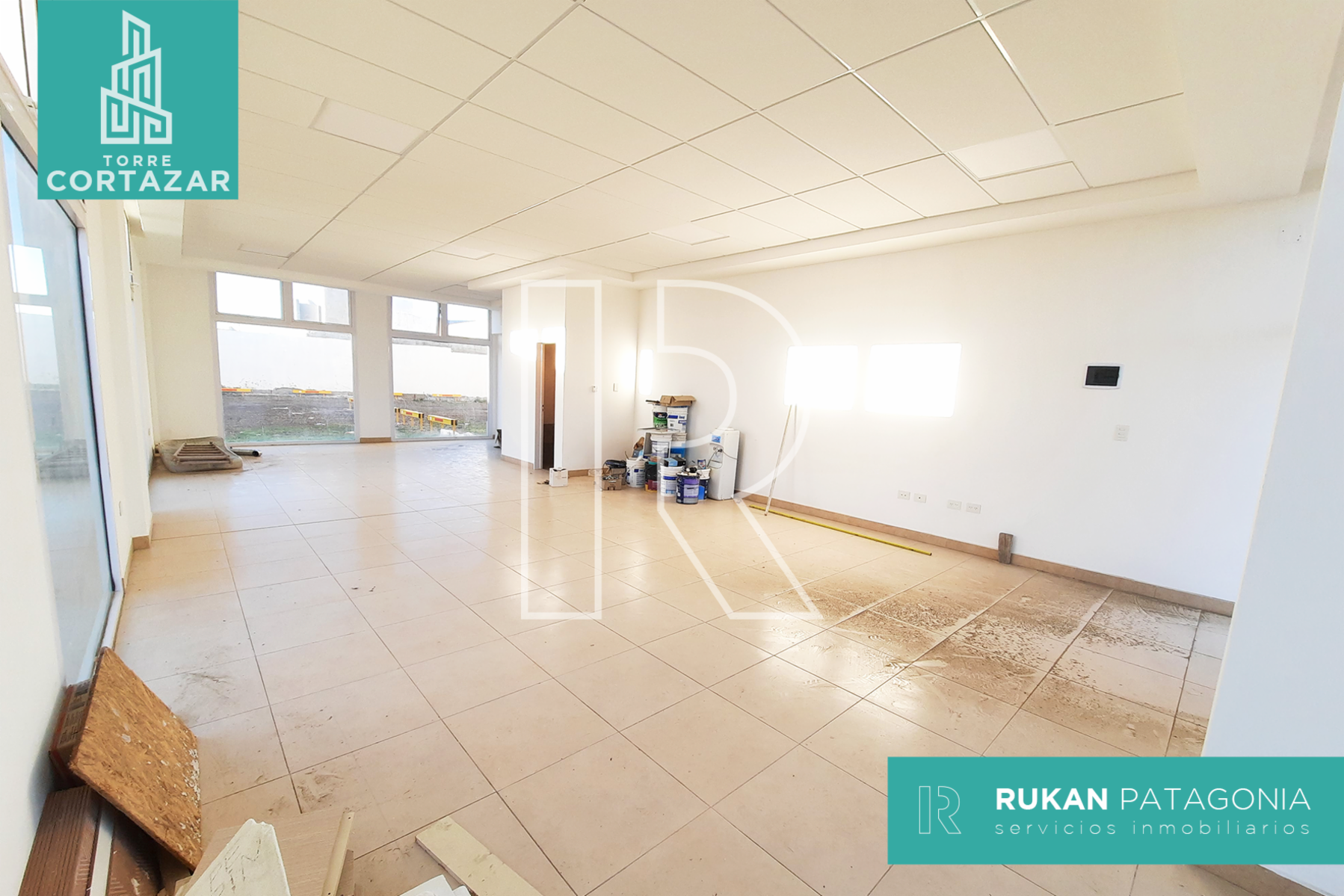 #Alquiler_Venta Local Comercial | TORRE CORTAZAR | 80 m2 | Calle HUMBERTO BEGHIN | Caleta Olivia. - 4