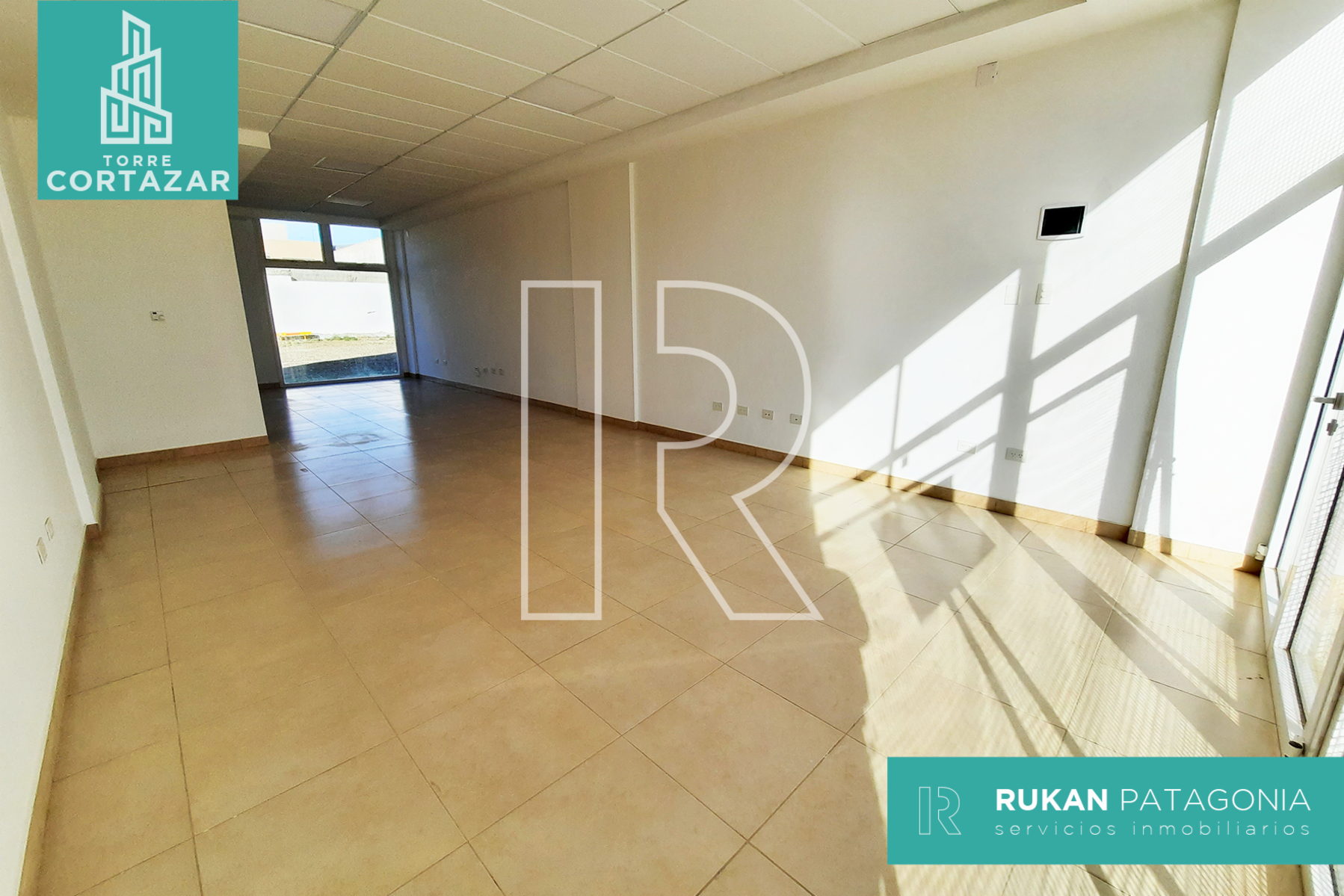 #Alquiler_RUKAN Local Comercial | TORRE CORTAZAR | Local 2 | 62 m2 | Calle HUMBERTO BEGHIN | Caleta Olivia - 3