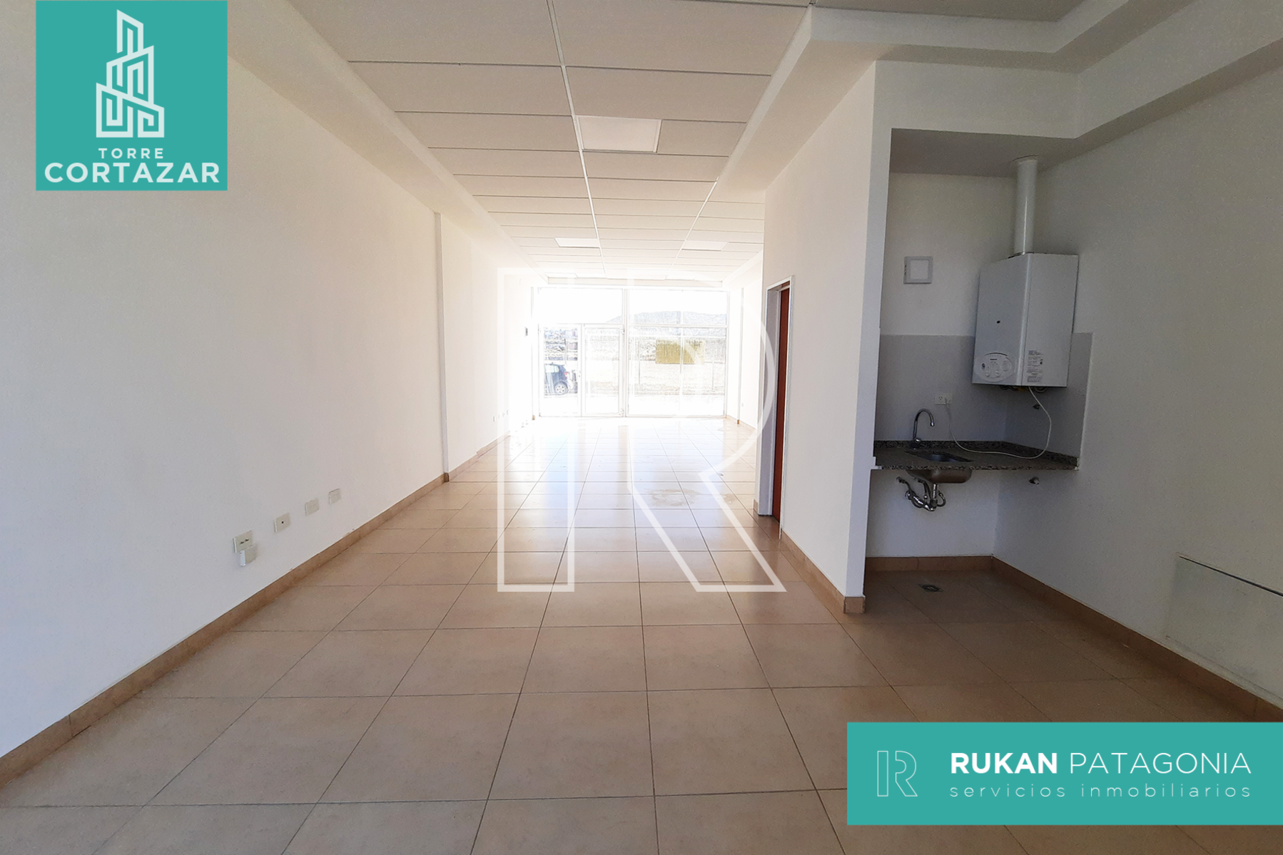 #Alquiler_RUKAN Local Comercial | TORRE CORTAZAR | Local 2 | 62 m2 | Calle HUMBERTO BEGHIN | Caleta Olivia - 4
