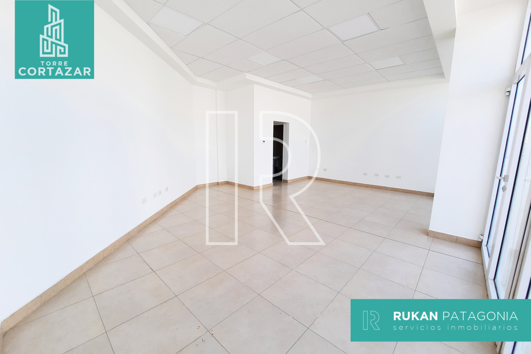 #Alquiler_RUKAN Local Comercial | TORRE CORTAZAR | Local 7 | 45 m2 |Calle J. M. ESTRADA | Caleta Olivia - 4