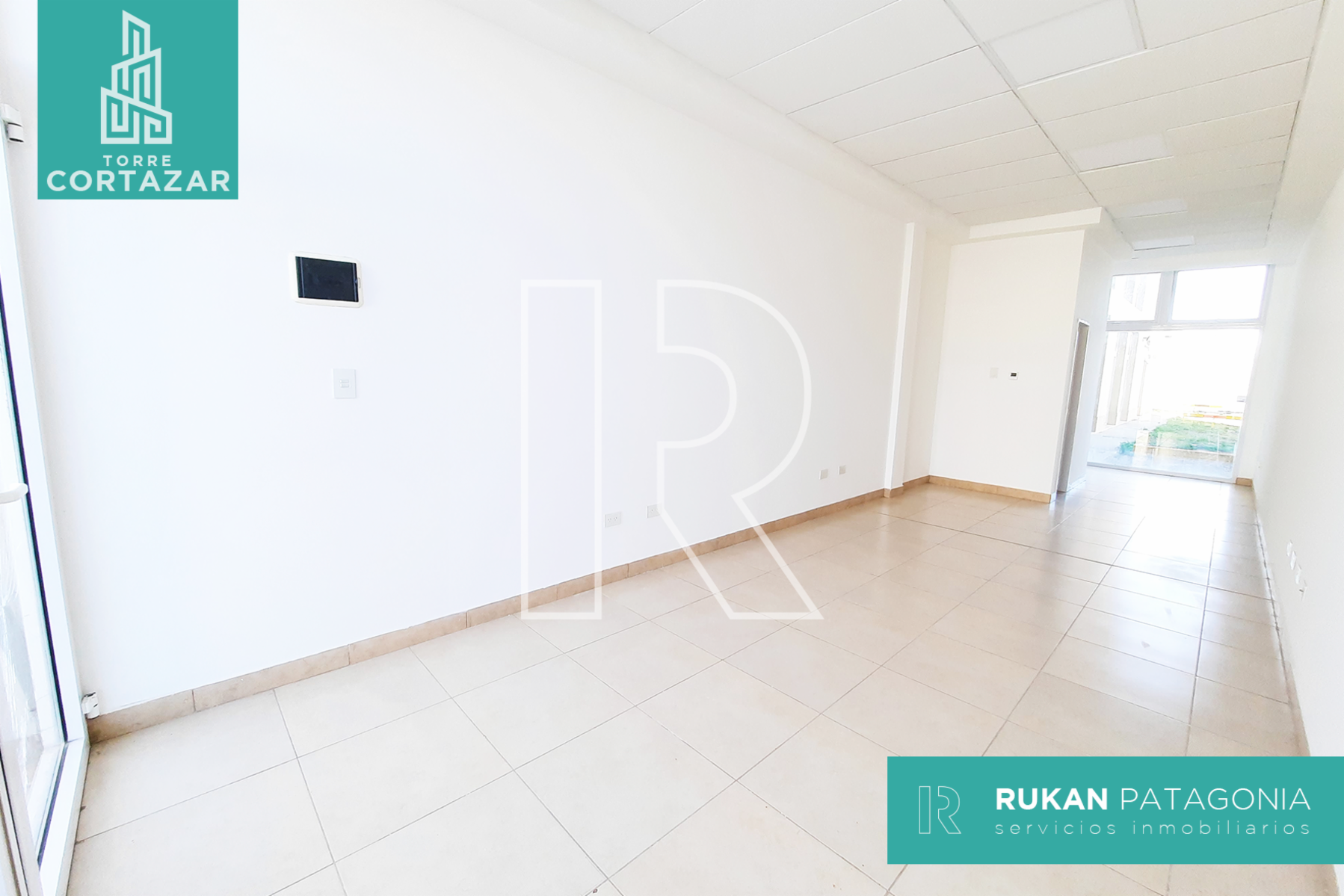 #Alquiler_RUKAN Local Comercial | TORRE CORTAZAR | Local 8 | 37 m2|Calle J. M. ESTRADA | Caleta Olivia - 2