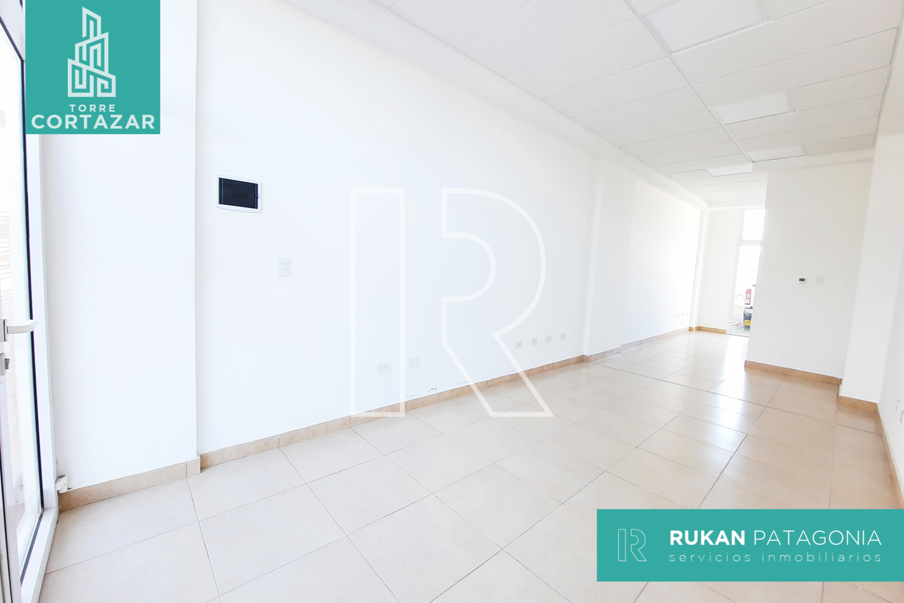 #Alquiler_RUKAN Local Comercial | TORRE CORTAZAR | Local 10 | 35m2 |Calle J. M. ESTRADA | Caleta Olivia - 2
