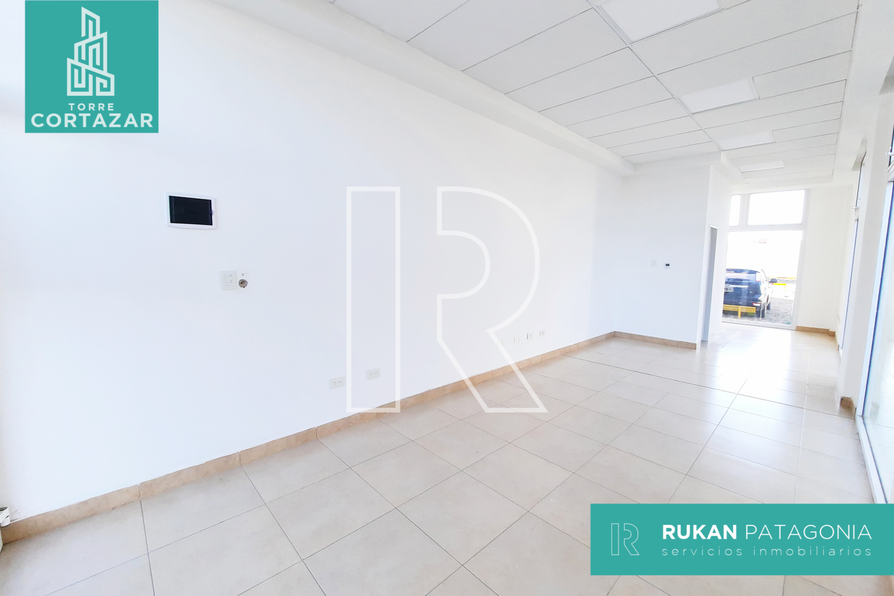 #Alquiler_RUKAN Local Comercial | TORRE CORTAZAR | Local 11 | 37m2 | Calle J. M. ESTRADA | Caleta Olivia - 2