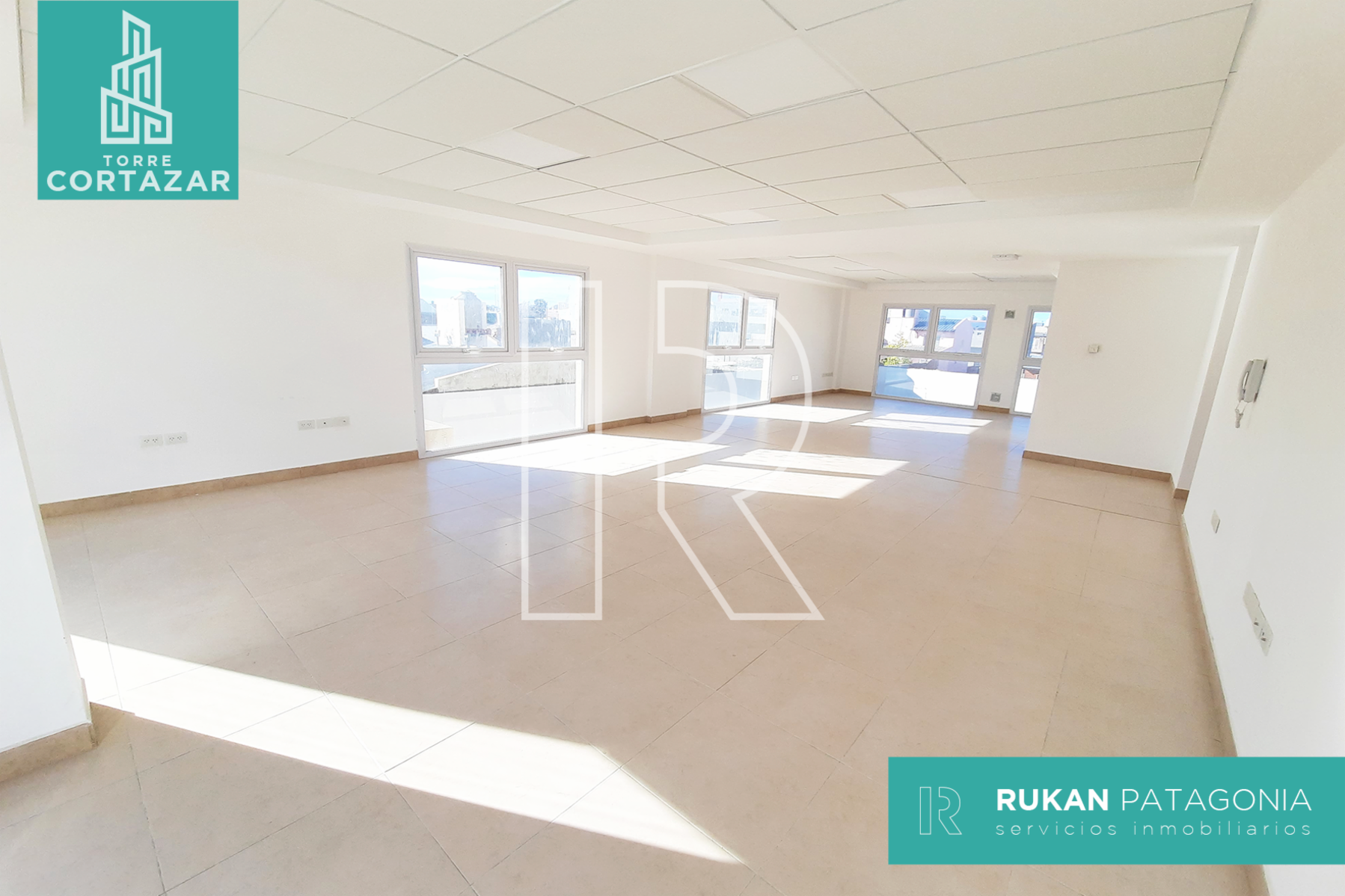 #Alquiler_RUKAN Oficina | TORRE CORTAZAR | Oficina 1 | 84 m2 | CalleHUMBERTO BEGHIN | Caleta Olivia. - 1