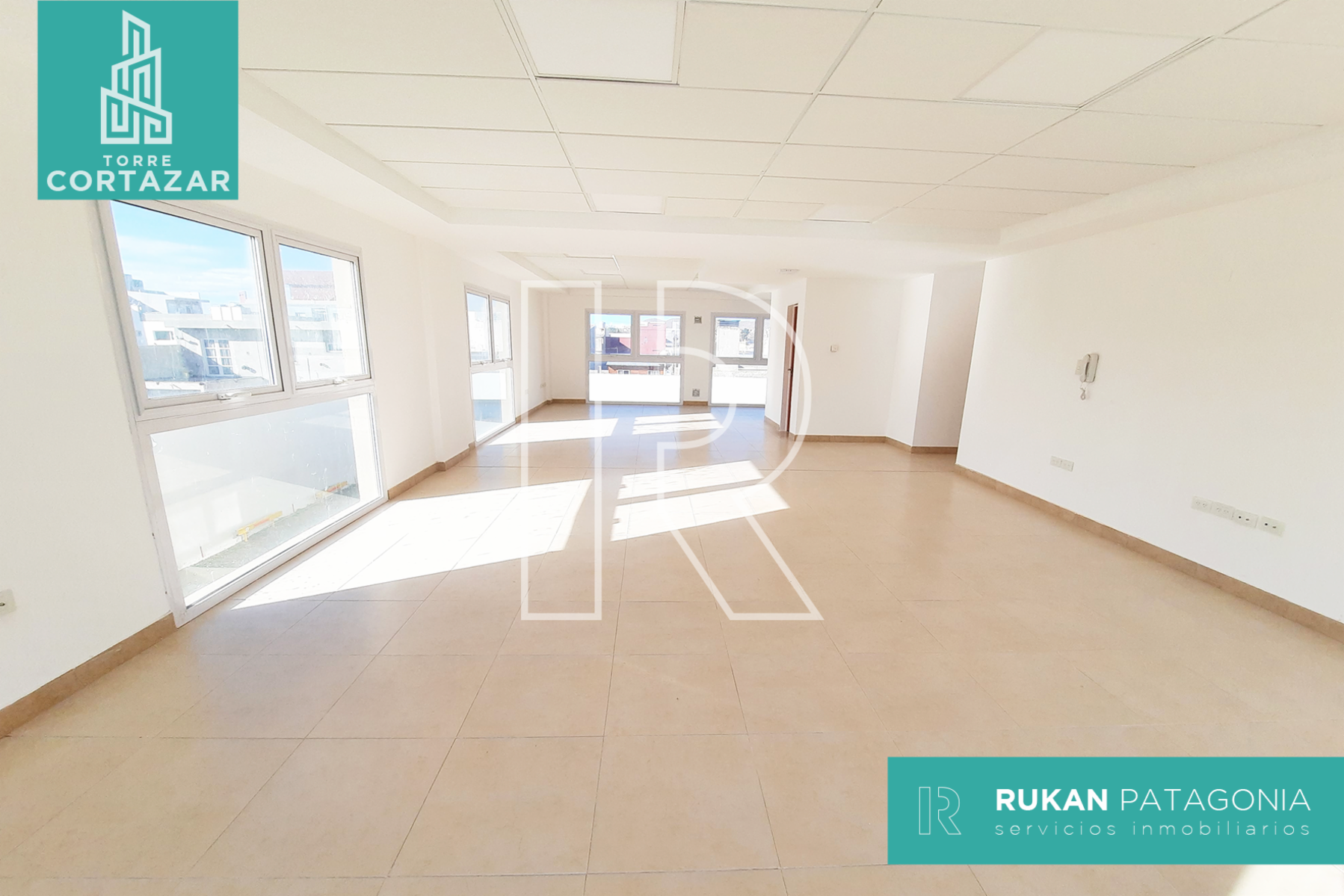 #Alquiler_RUKAN Oficina | TORRE CORTAZAR | Oficina 1 | 84 m2 | CalleHUMBERTO BEGHIN | Caleta Olivia. - 2