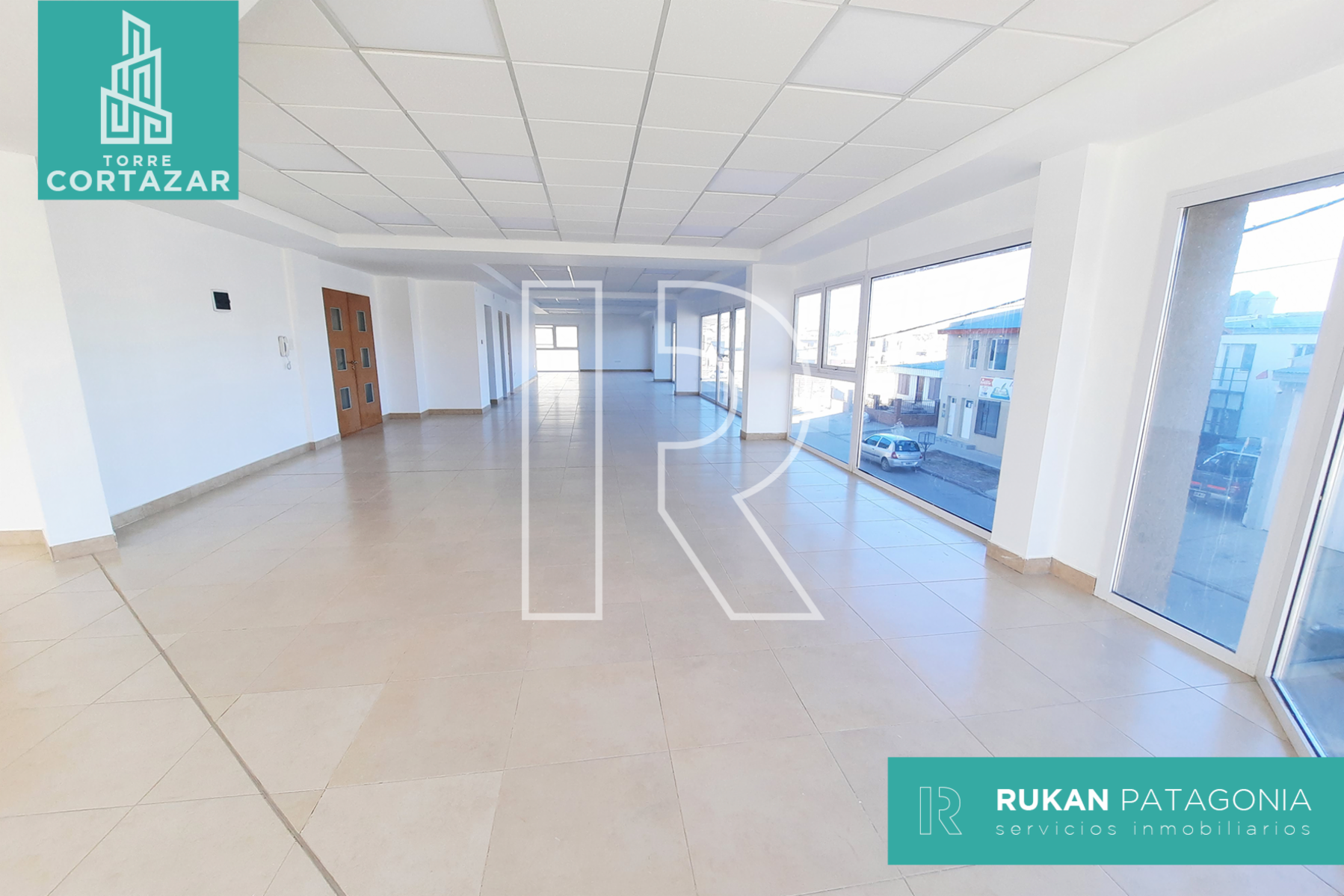 #Alquiler_RUKAN Oficina | TORRE CORTAZAR | Oficina 5 | 302 m2|CalleHUMBERTO BEGHIN | Caleta Olivia. - 3