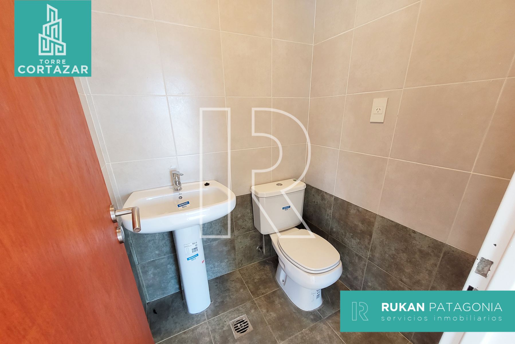 #Alquiler_RUKAN Oficina | TORRE CORTAZAR | Oficina 4 | 72 m2|CalleHUMBERTO BEGHIN | Caleta Olivia. - 4