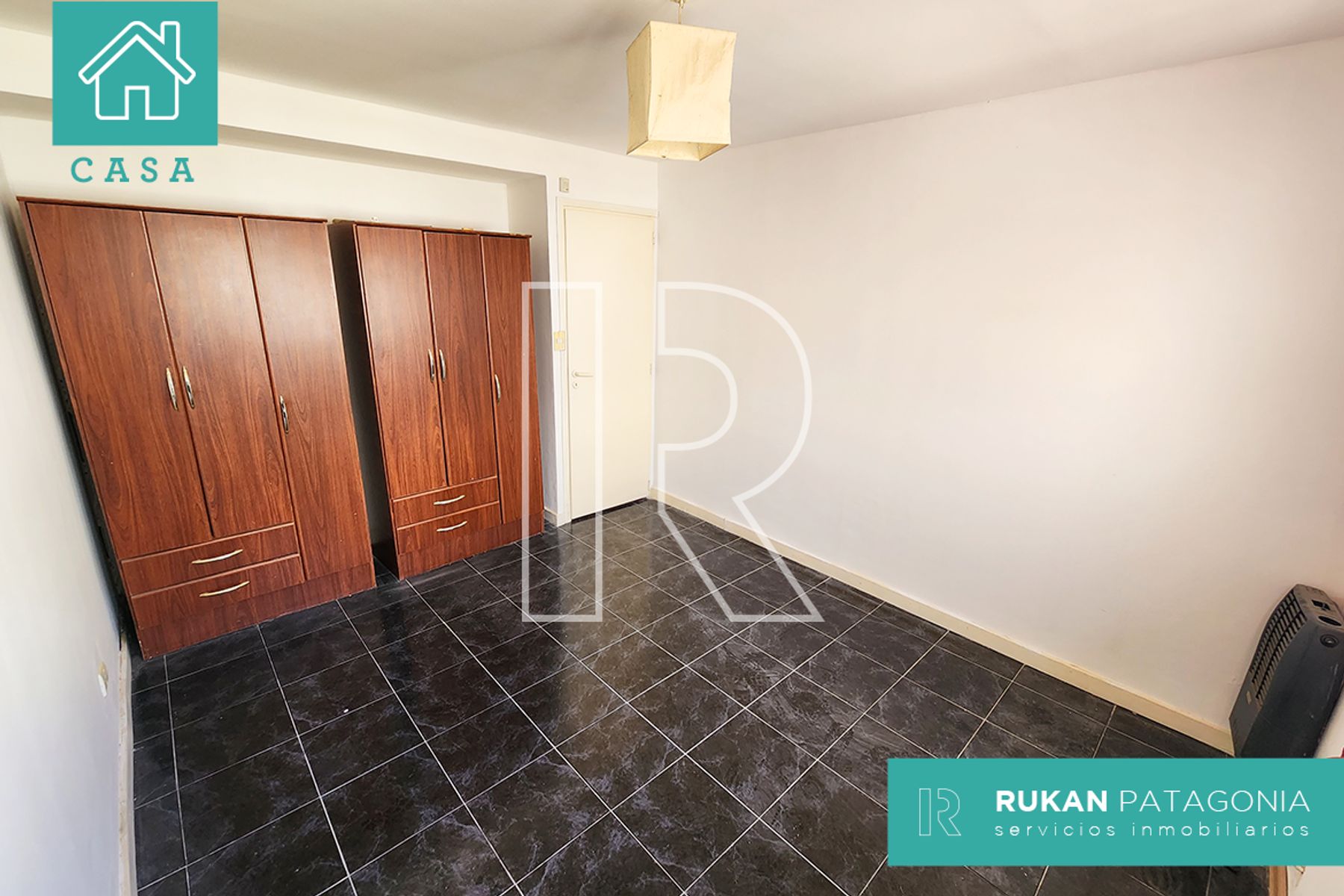 #VentaRUKAN | Casa de 3 Ambientes + 2 Departamentos | Barrio VISTA HERMOSA | Calle CABO 1º BENITEZ | Caleta Olivia. - 8