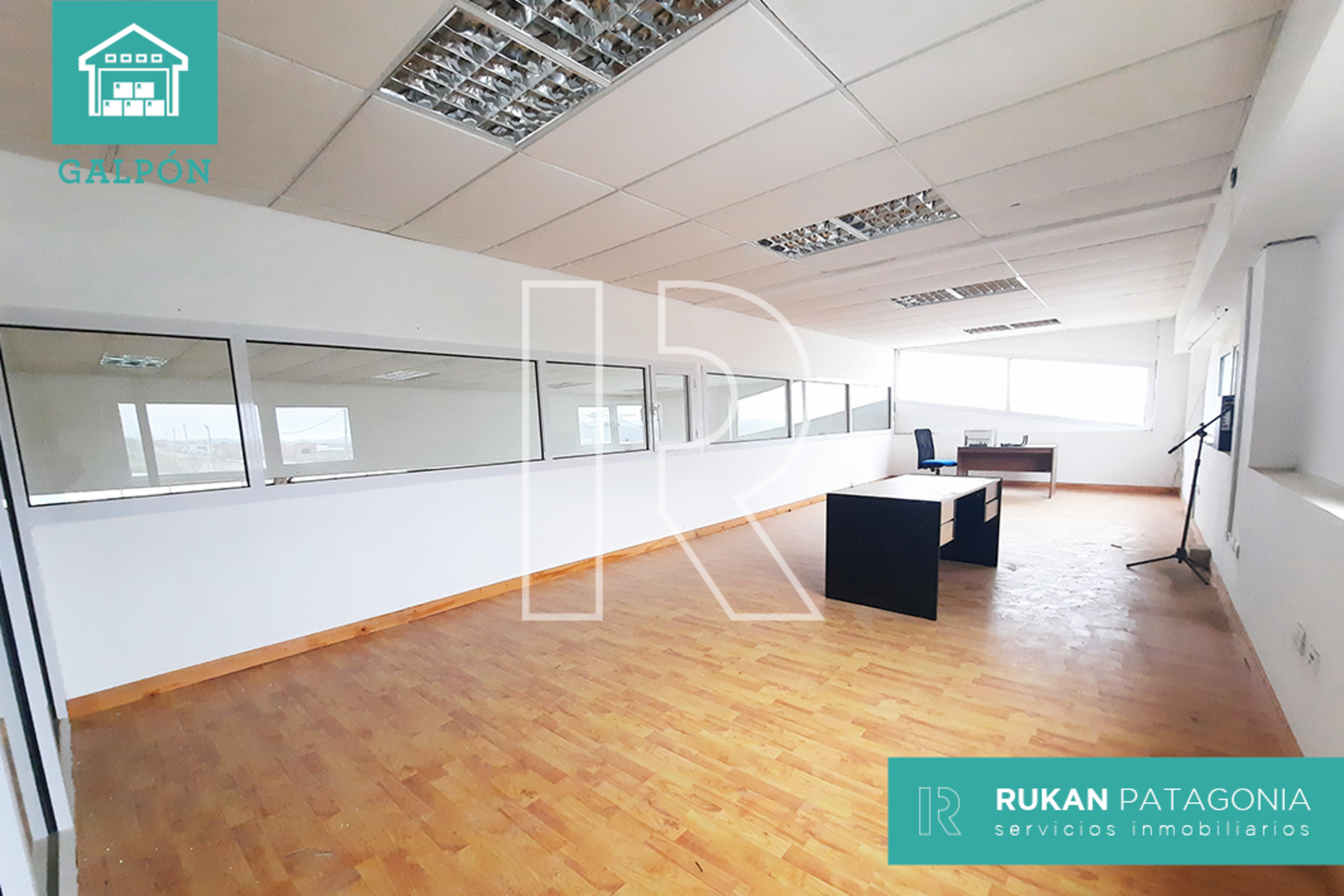 #AlquilerRUKAN | PREDIO ZONA INDUSTRIAL | Caleta Olivia.- (Salón Comercial + Depósito + Oficinas) - 7
