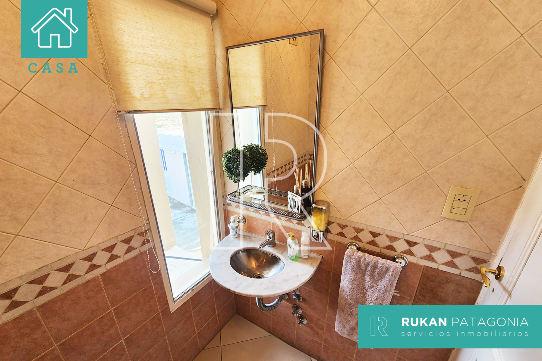 #VentaRUKAN | Casa de 4 Ambientes | Barrio ALTOS DEL GOLFO | Caleta Olivia. - 23