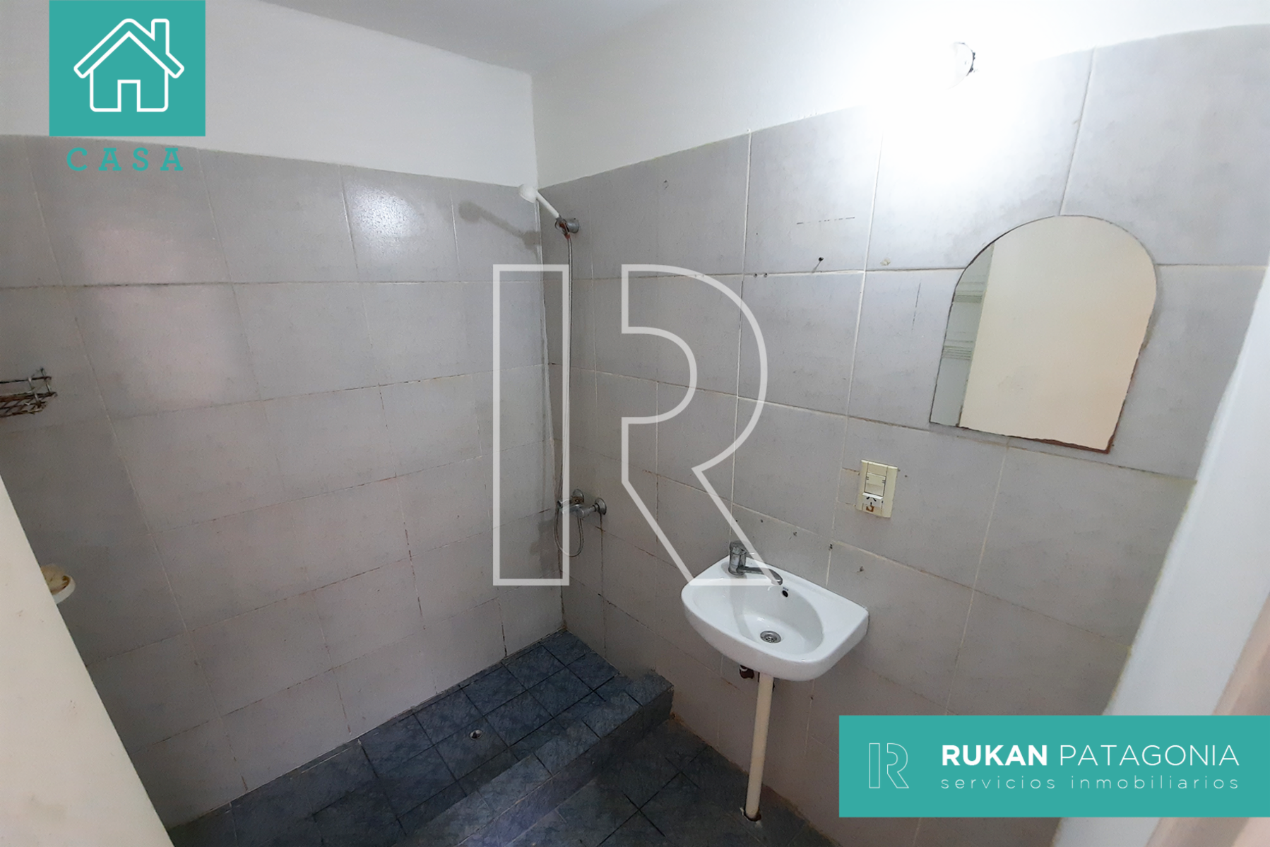 #VentaRUKAN | Casa 3 Habitaciones | Barrio 132 VIVIENDAS | Caleta Olivia.- (APTA CRÉDITO HIPOTECARIO) — foto 2