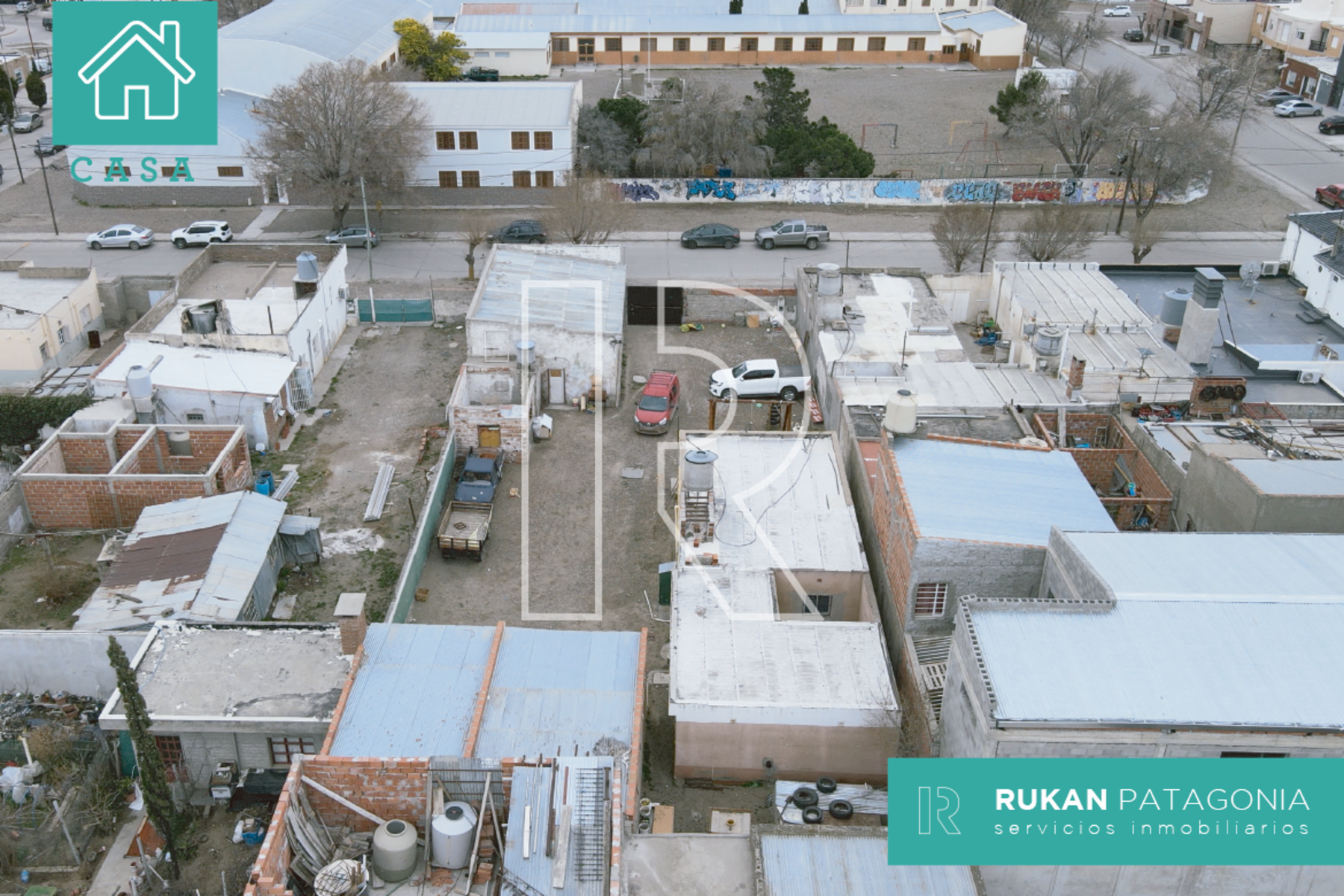 #VentaRUKAN | Local Comercial + Casa 4 Habitaciones + Galpón | Barrio GENERAL PAZ | Calle MISIONERO J. BEAUVOIR | Caleta Olivia. — foto 7
