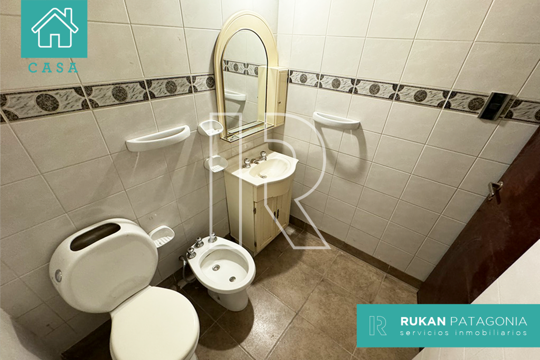 #VentaRUKAN | Casa de 6 Habitaciones | Calle ALVEAR | Barrio 26 DE JUNIO| Caleta Olivia.- (APTA CREDITO HIPOTECARIO) - 18